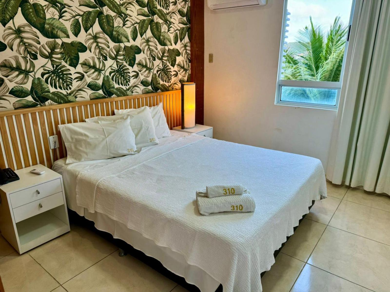 Edy hospedagens Beira-Mar flat 310 com vista para o morro do careca, piscina e localização privilegiada