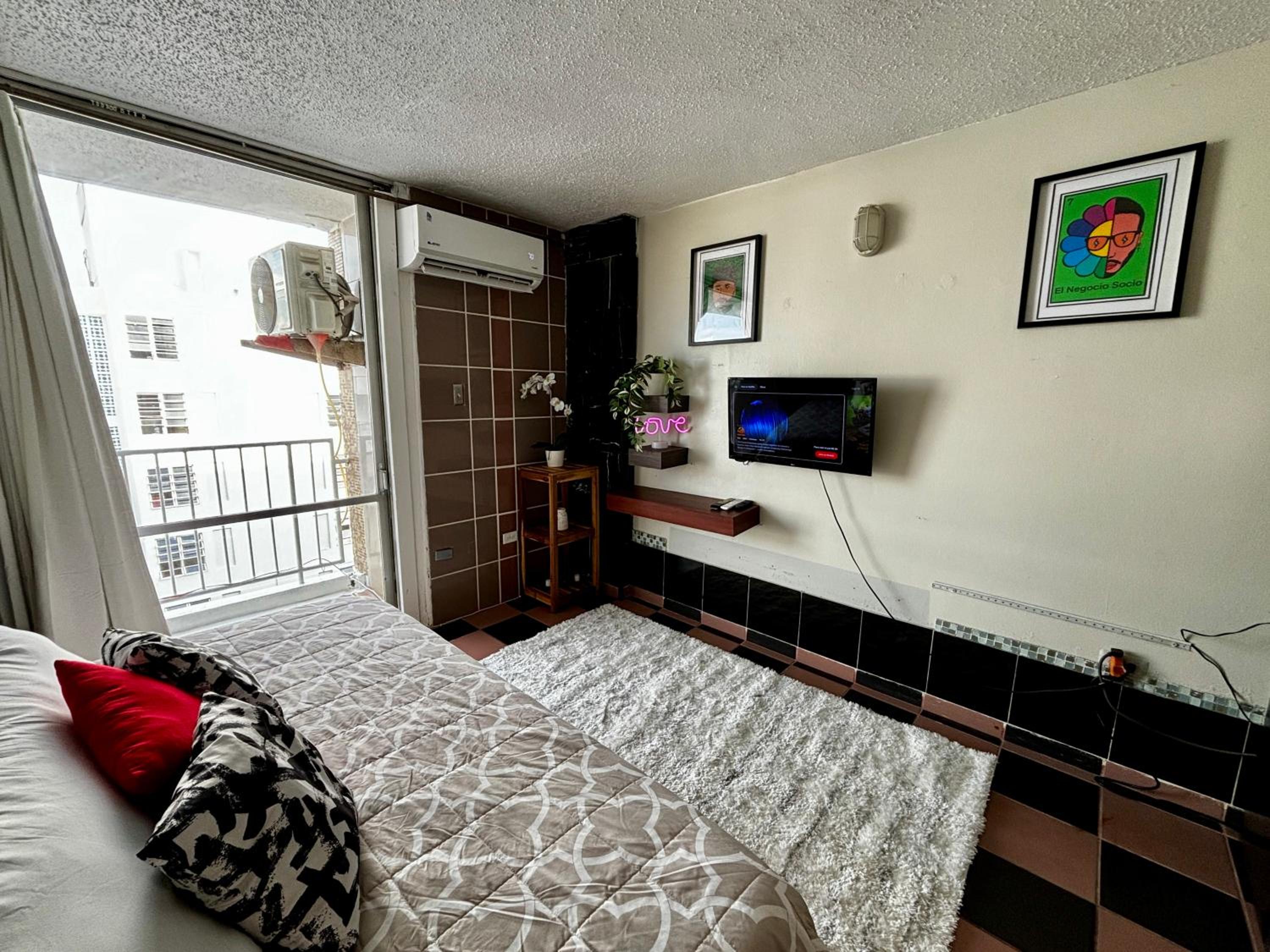 Isla Verde Modern Apartment with Pool view 4