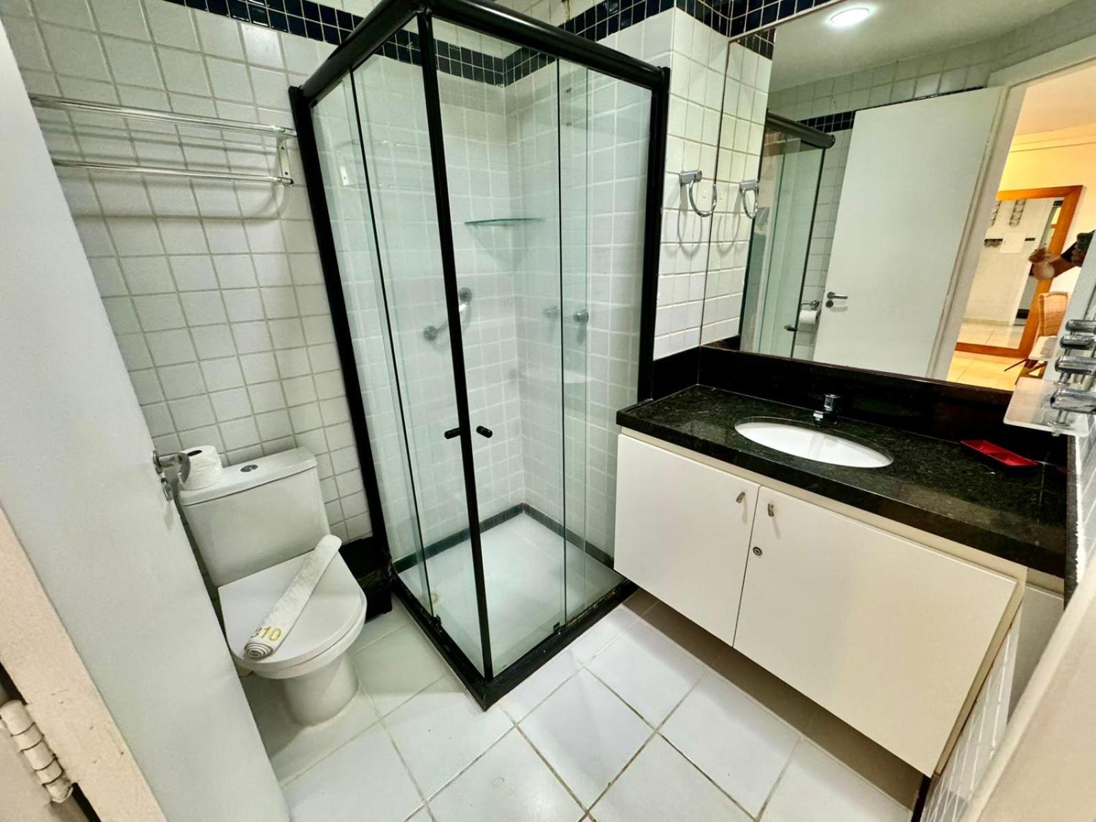 Edy hospedagens Beira-Mar flat 310 com vista para o morro do careca, piscina e localização privilegiada