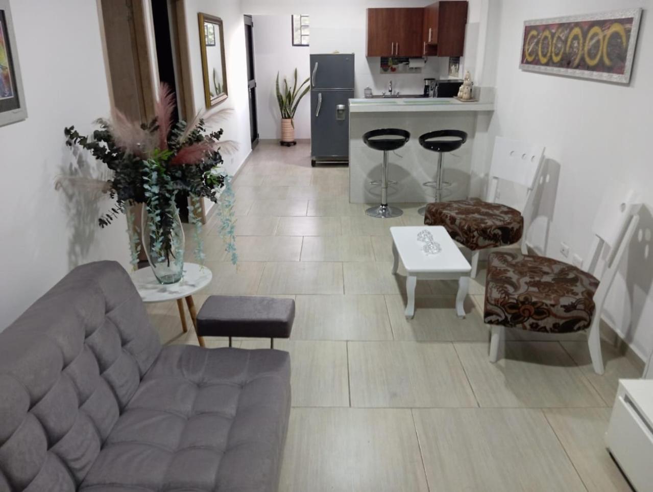 Classic & Comfy Private Apartment 301