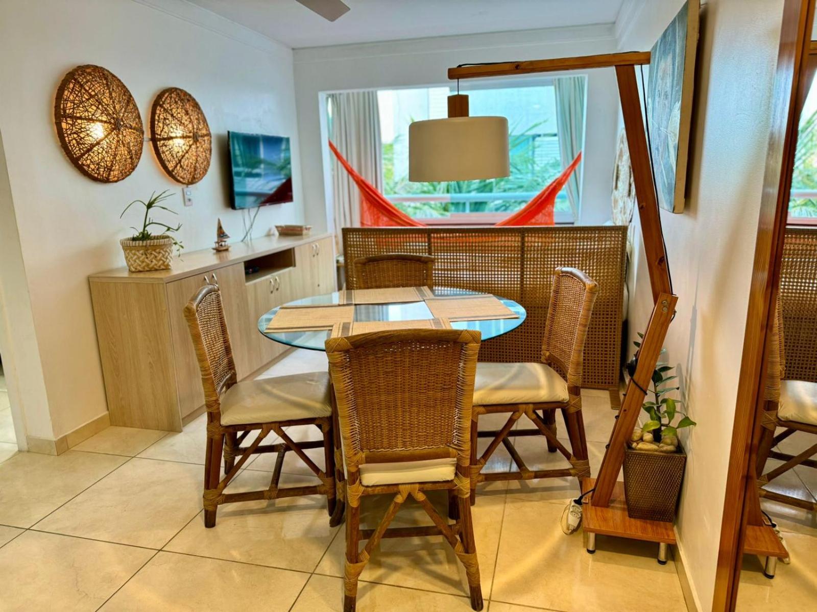 Edy hospedagens Beira-Mar flat 310 com vista para o morro do careca, piscina e localização privilegiada