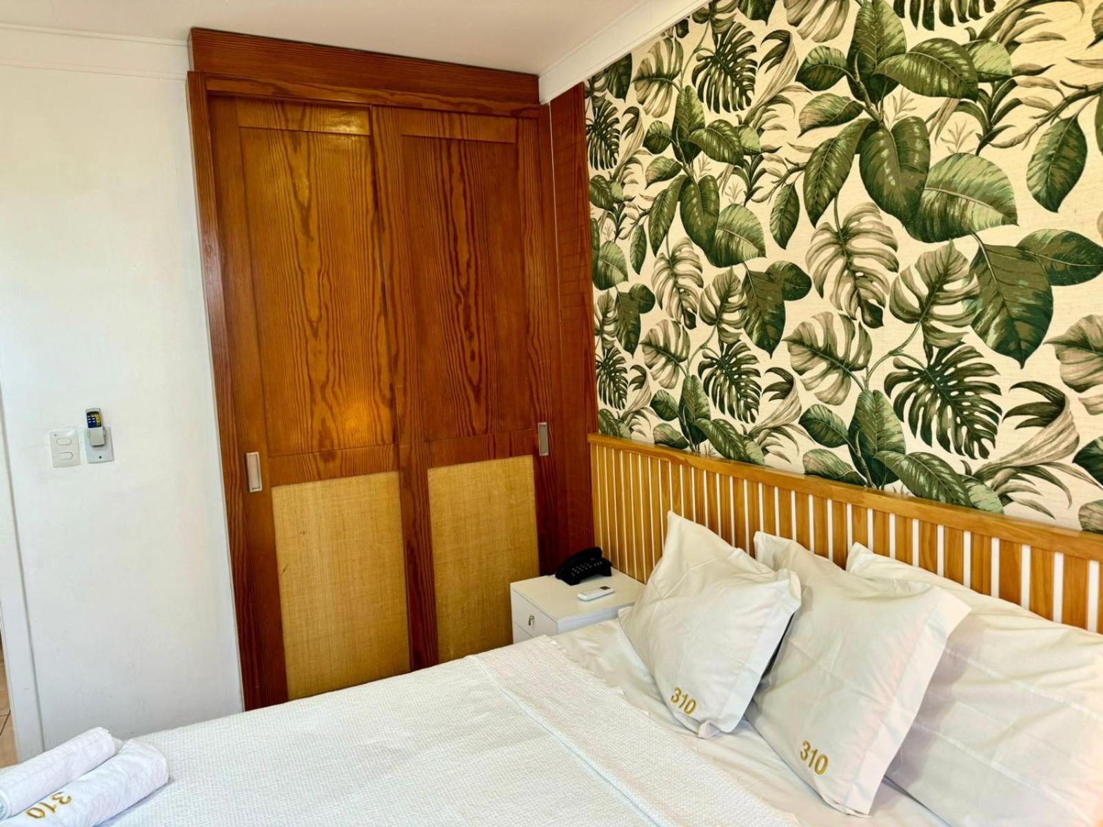 Edy hospedagens Beira-Mar flat 310 com vista para o morro do careca, piscina e localização privilegiada