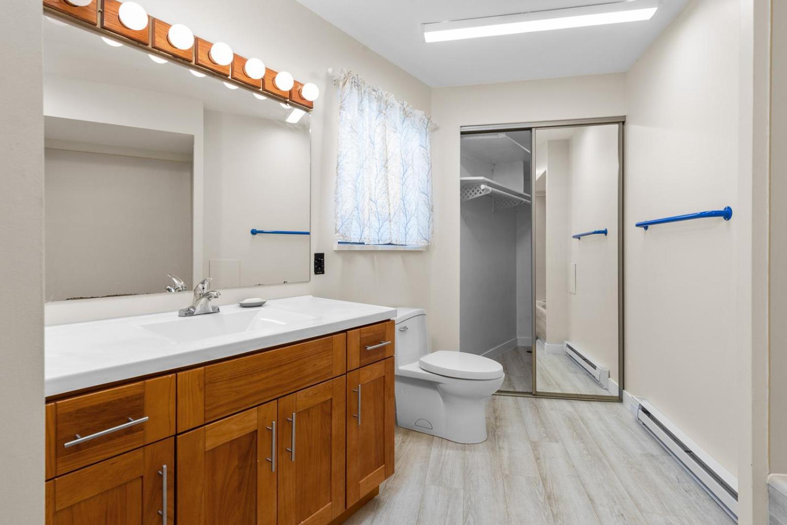 Spacious suite with independent access