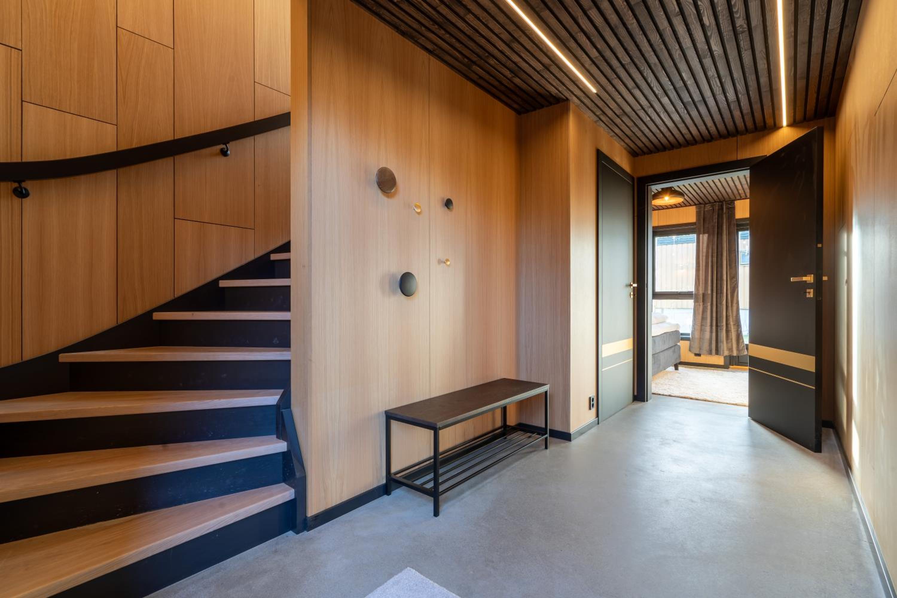 Aurora Luxe Retreat