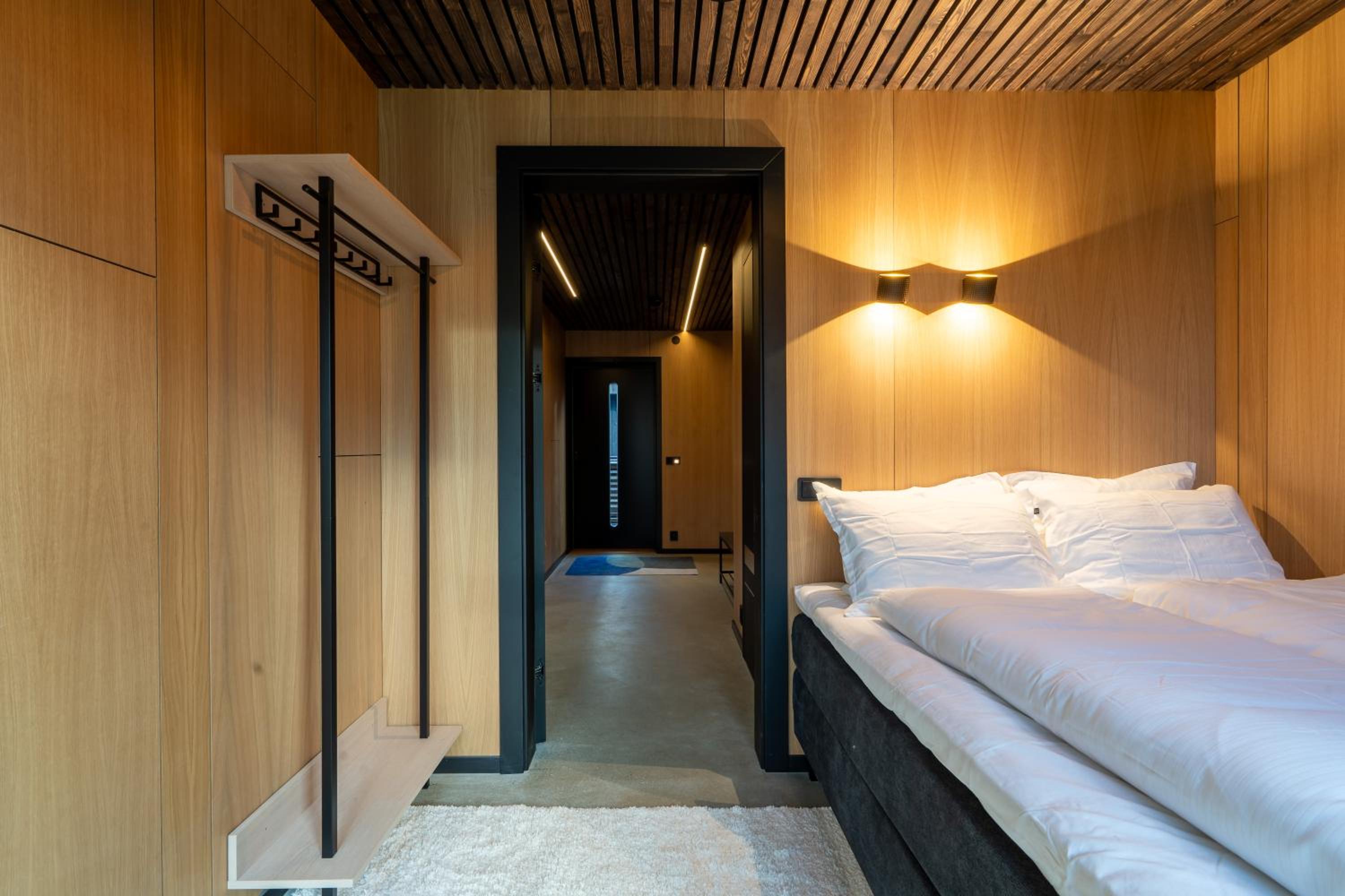 Aurora Luxe Retreat