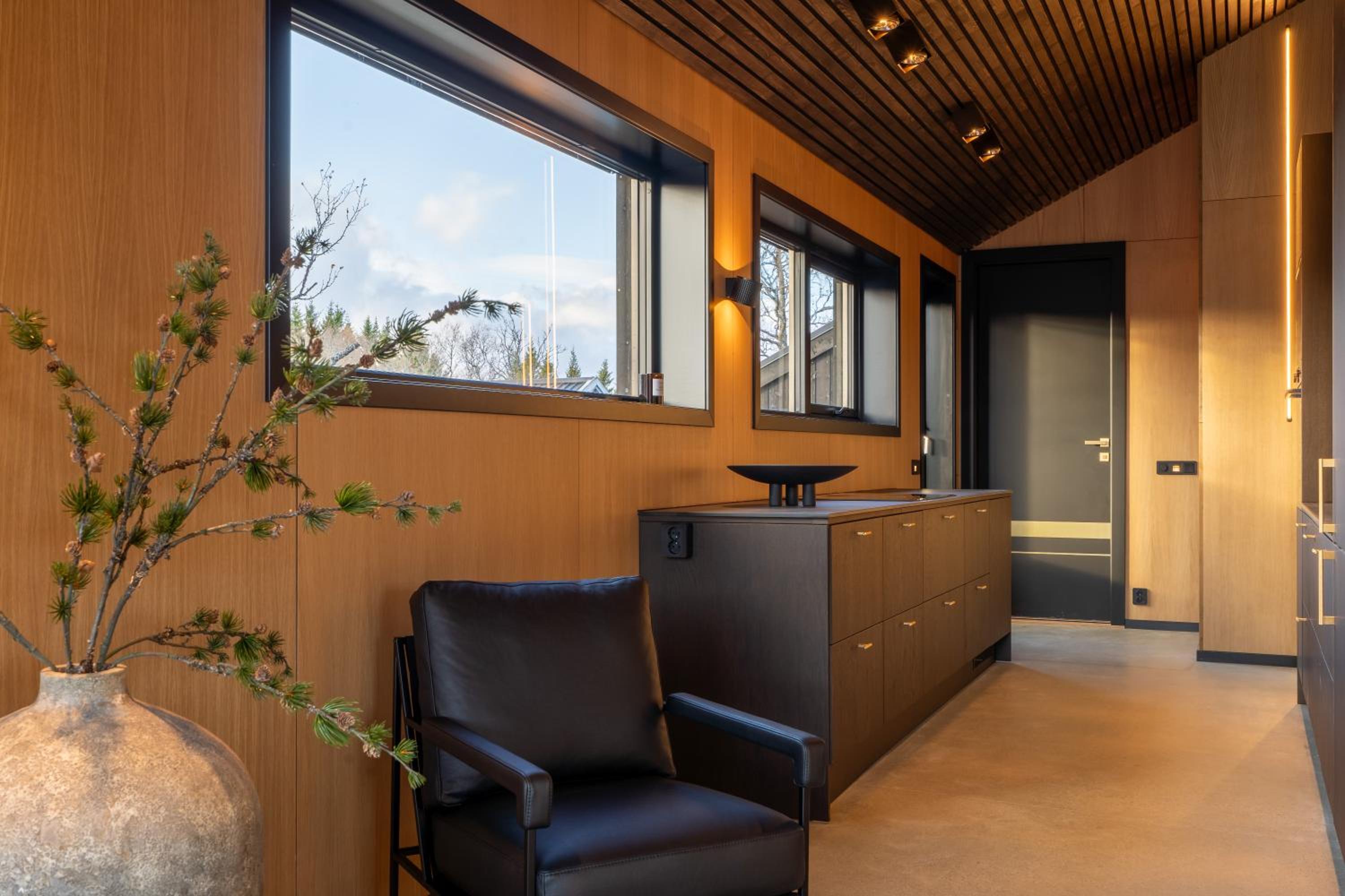 Aurora Luxe Retreat