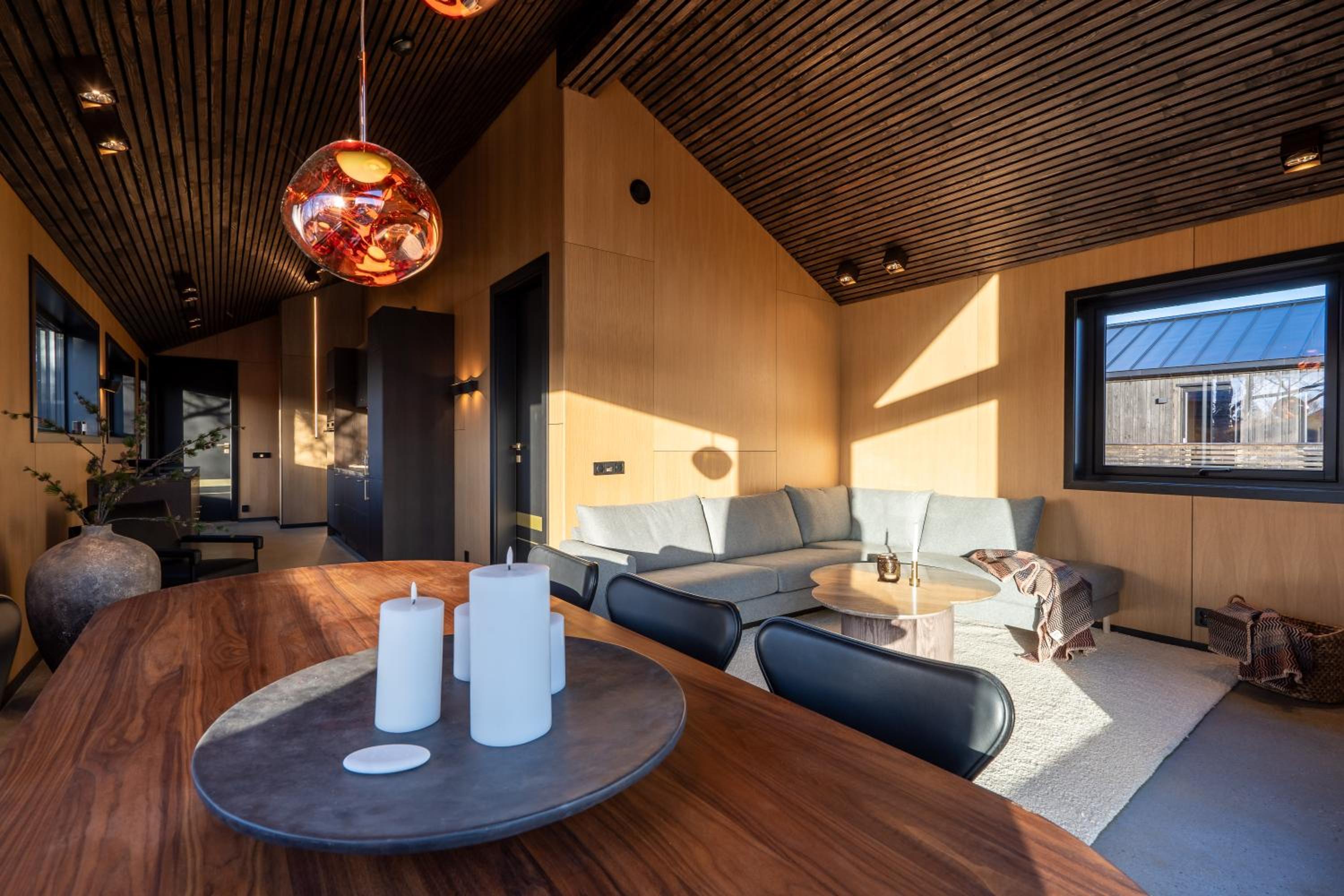Aurora Luxe Retreat