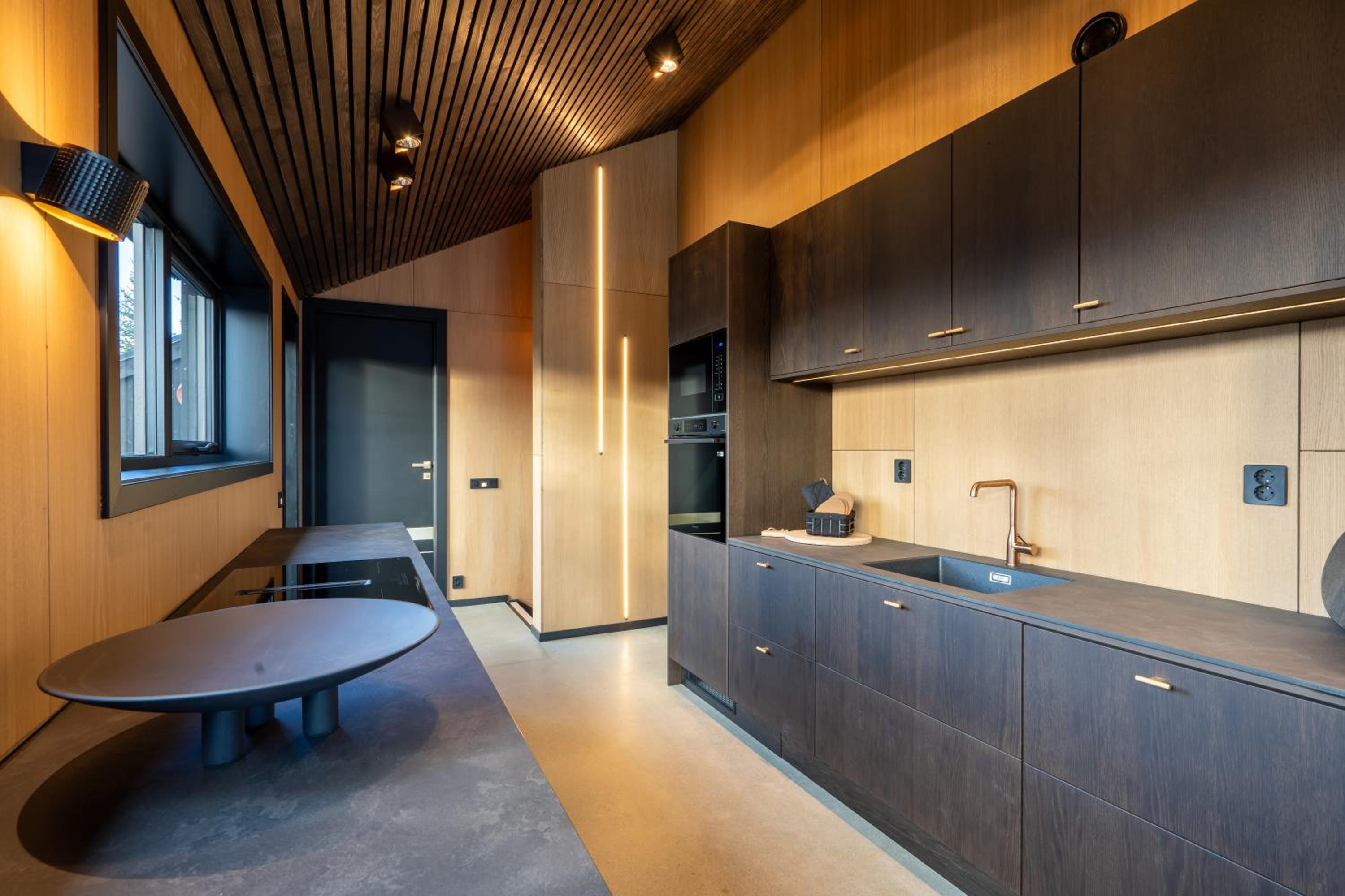 Aurora Luxe Retreat