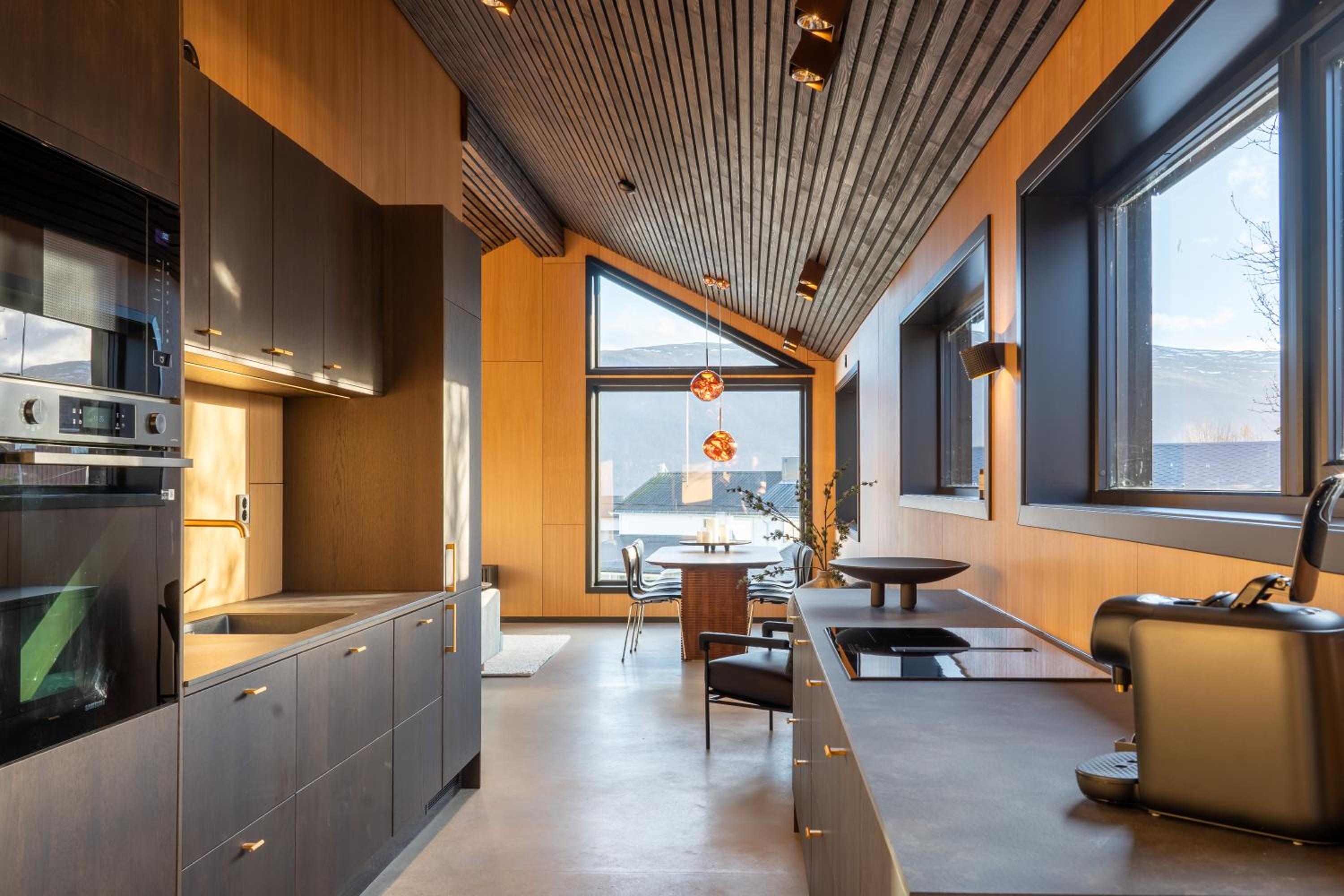 Aurora Luxe Retreat