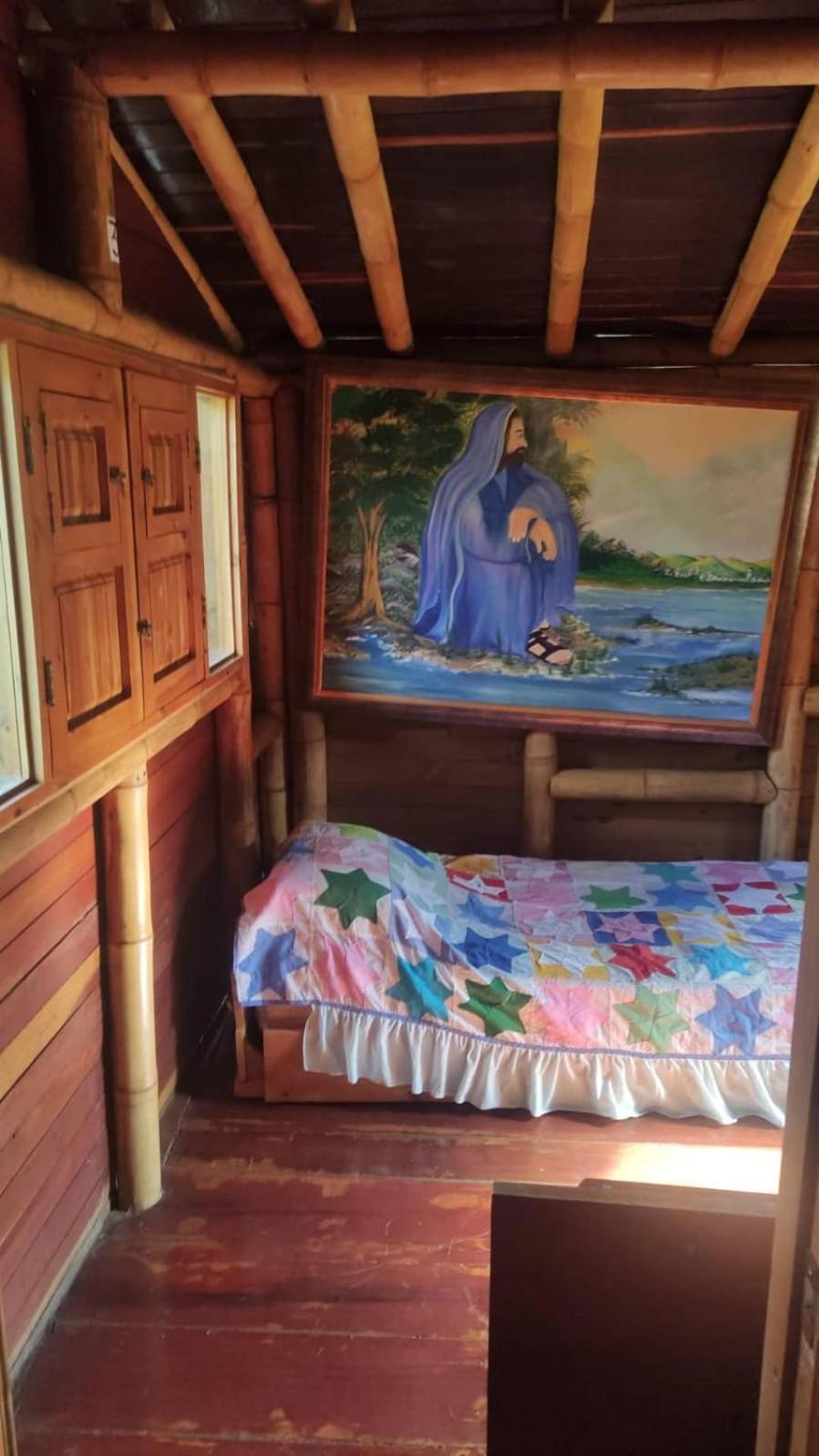 Amplia Casa Campestre en Santa Elena cerca a Medellín - Cabaña Aru