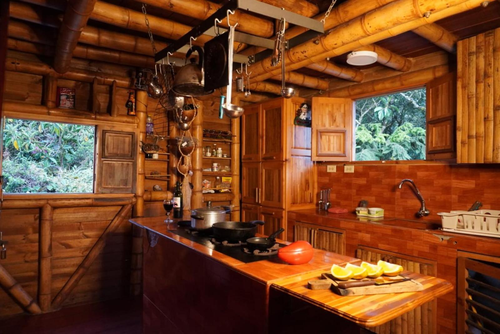 Amplia Casa Campestre en Santa Elena cerca a Medellín - Cabaña Aru