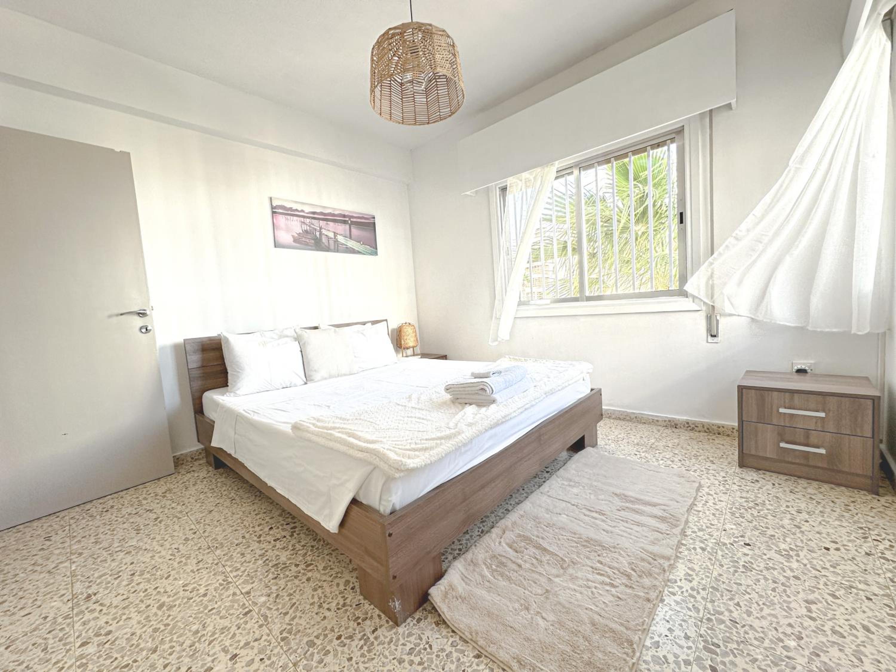 Sea and Lake Breeze 1BR Apt