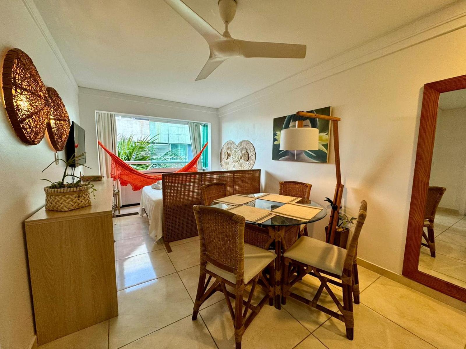Edy hospedagens Beira-Mar flat 310 com vista para o morro do careca, piscina e localização privilegiada