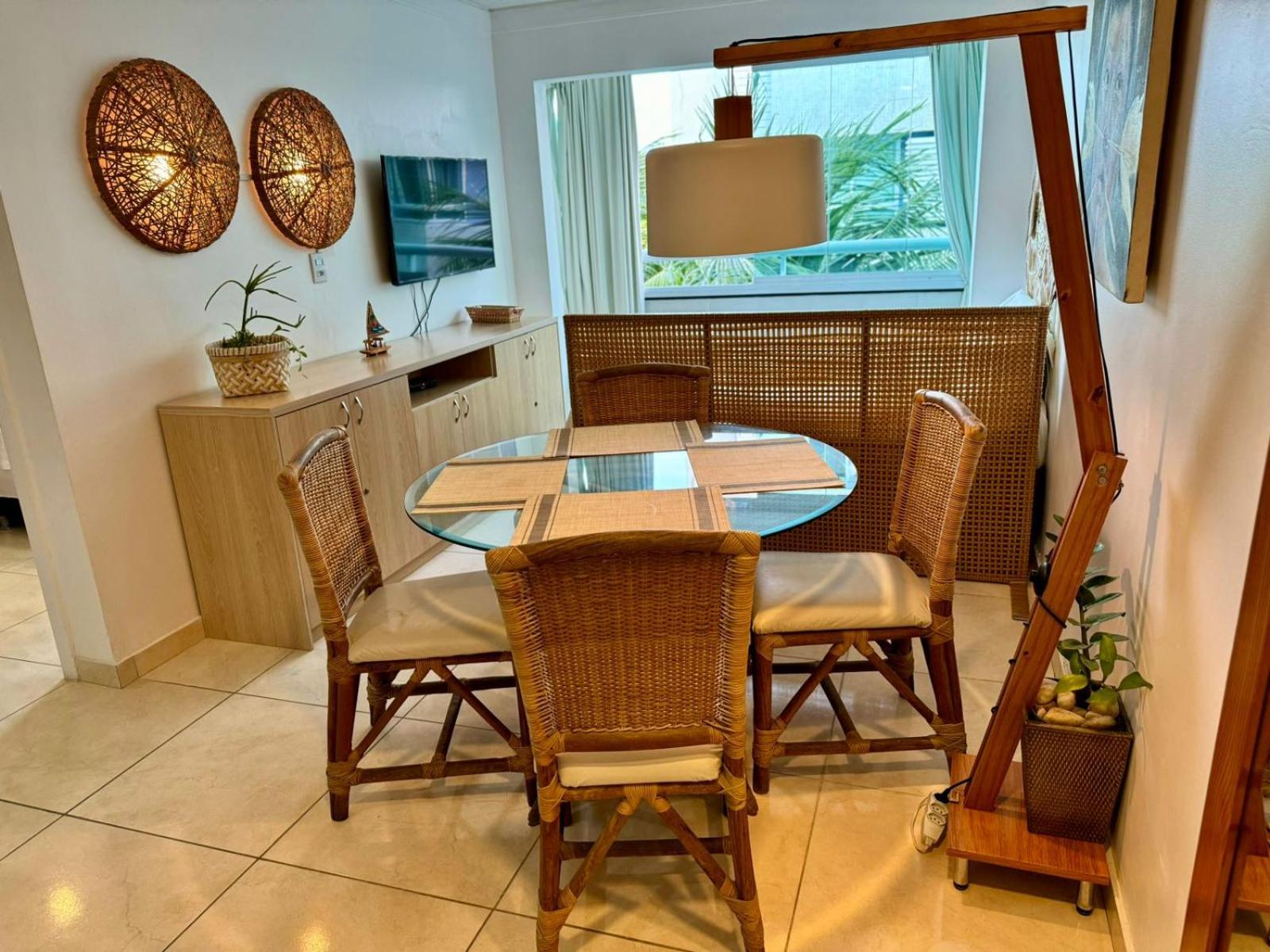 Edy hospedagens Beira-Mar flat 310 com vista para o morro do careca, piscina e localização privilegiada