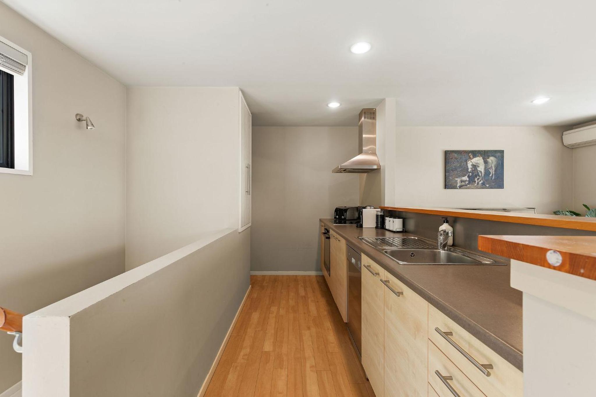 Goldleaf Hill -Spa Pool -Lake Views- 4 Bedrooms view 2