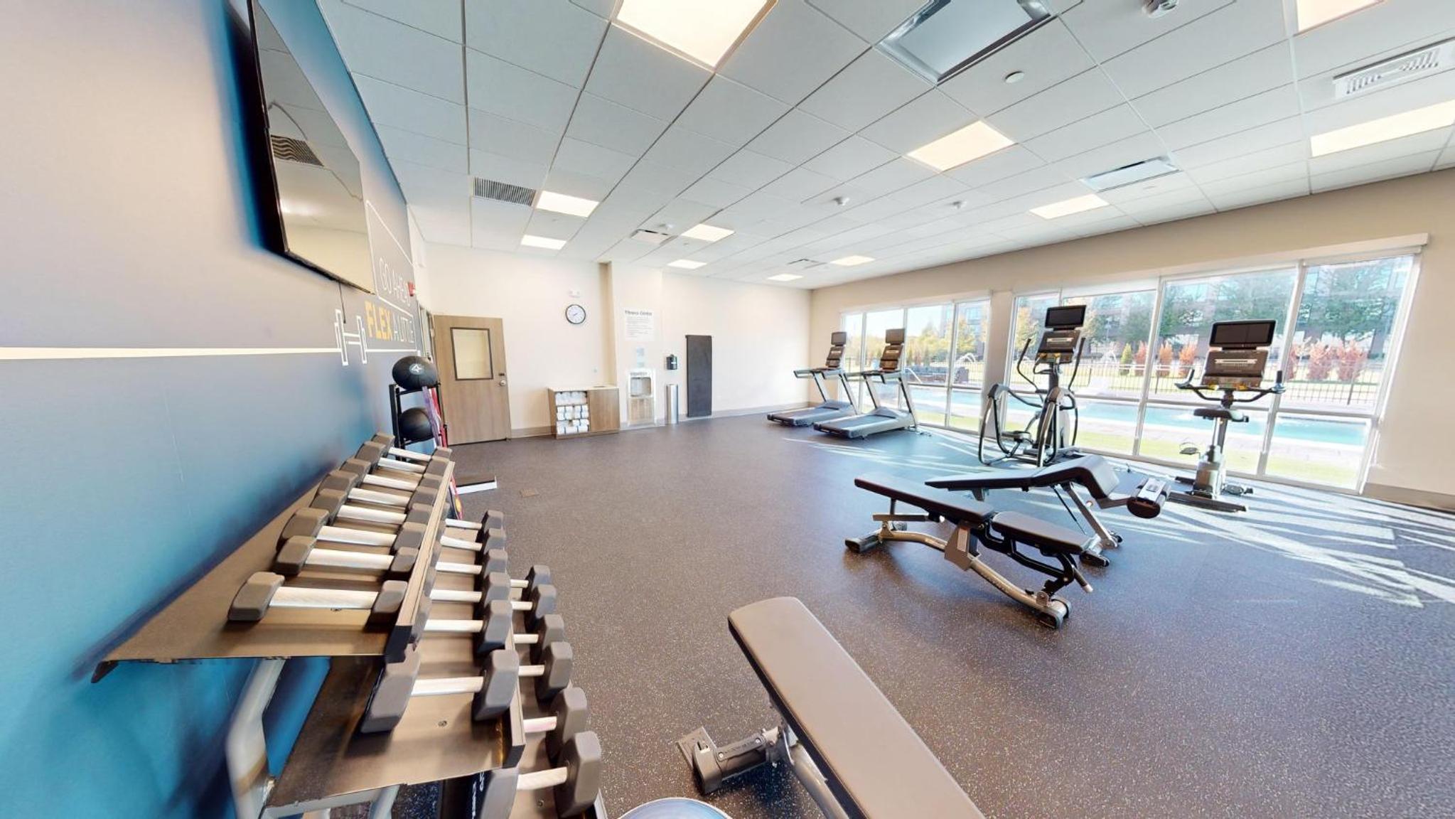 Holiday Inn Express & Suites Chicago Schaumburg, an IHG Hotel, Photo 13