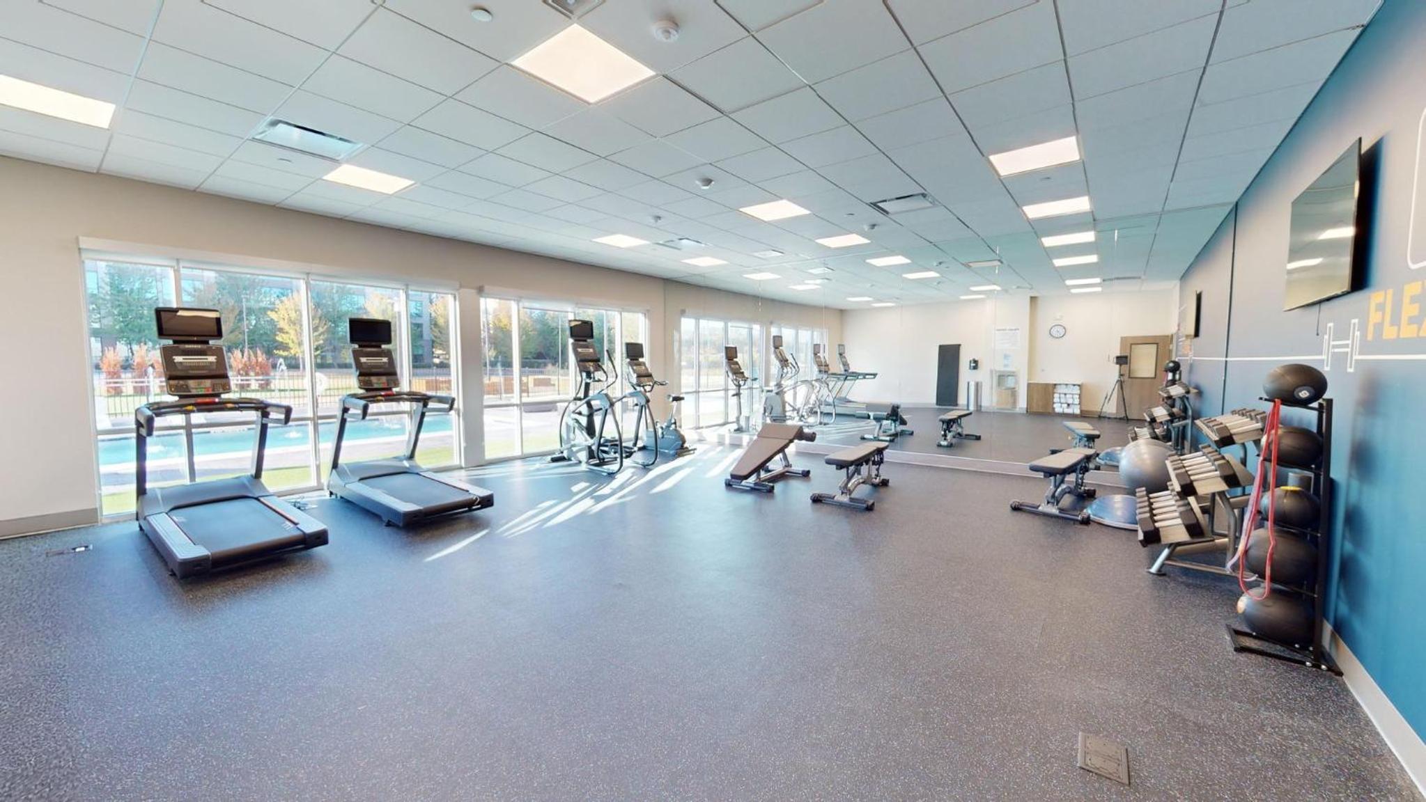 Holiday Inn Express & Suites Chicago Schaumburg, an IHG Hotel, Photo 76