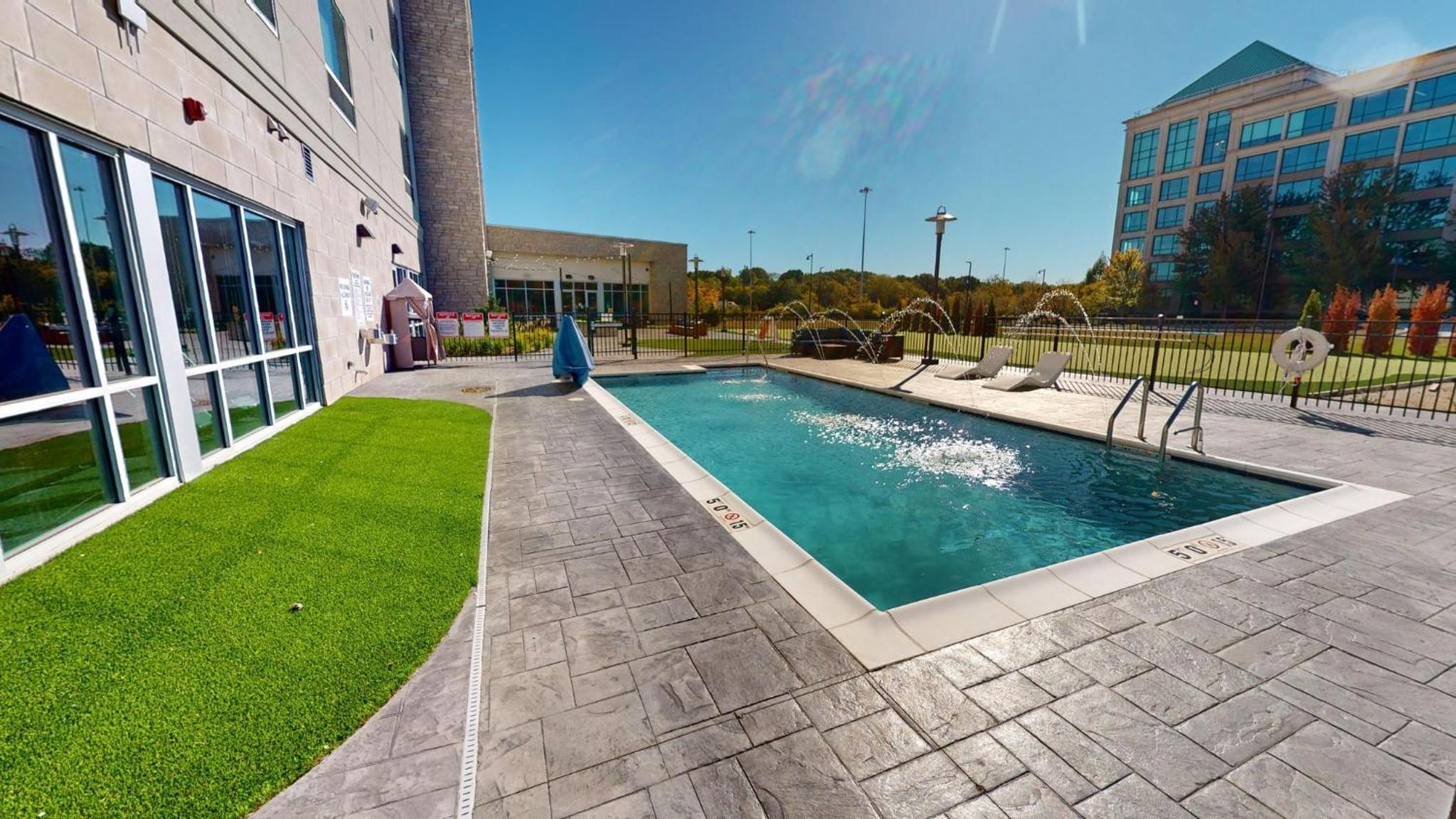 Holiday Inn Express & Suites Chicago Schaumburg, an IHG Hotel, Photo 35