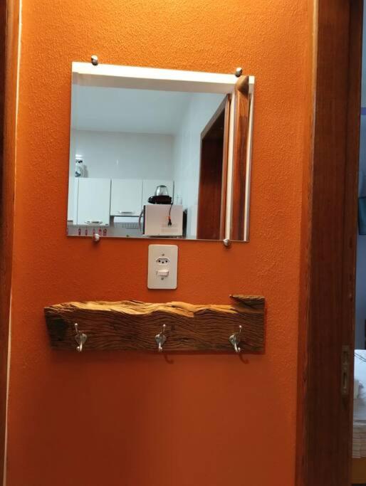 Casa aconchegante a 500 perto da praia