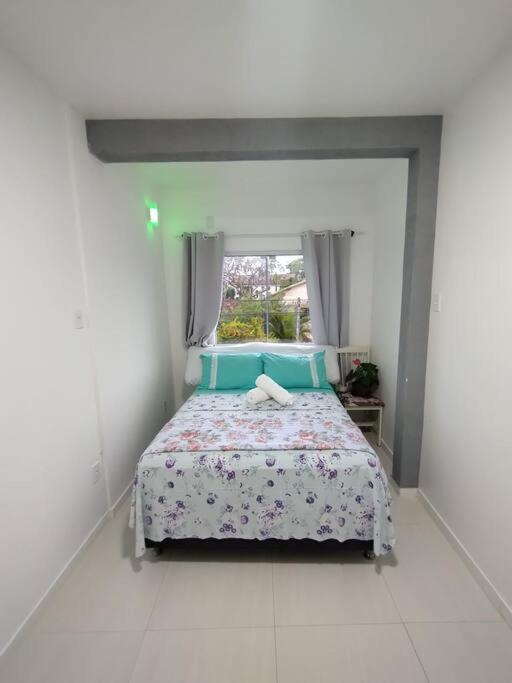 Casa aconchegante a 500 perto da praia