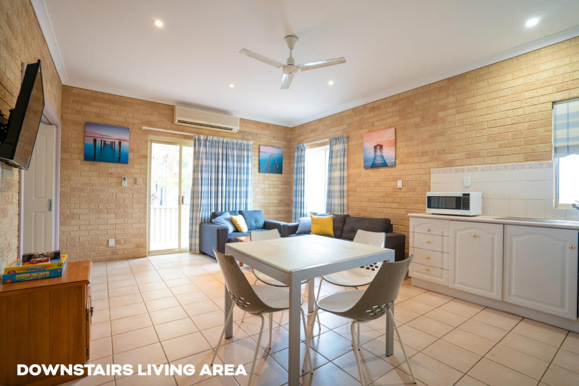 Sunsets on Murchison Full House - Kalbarri WA