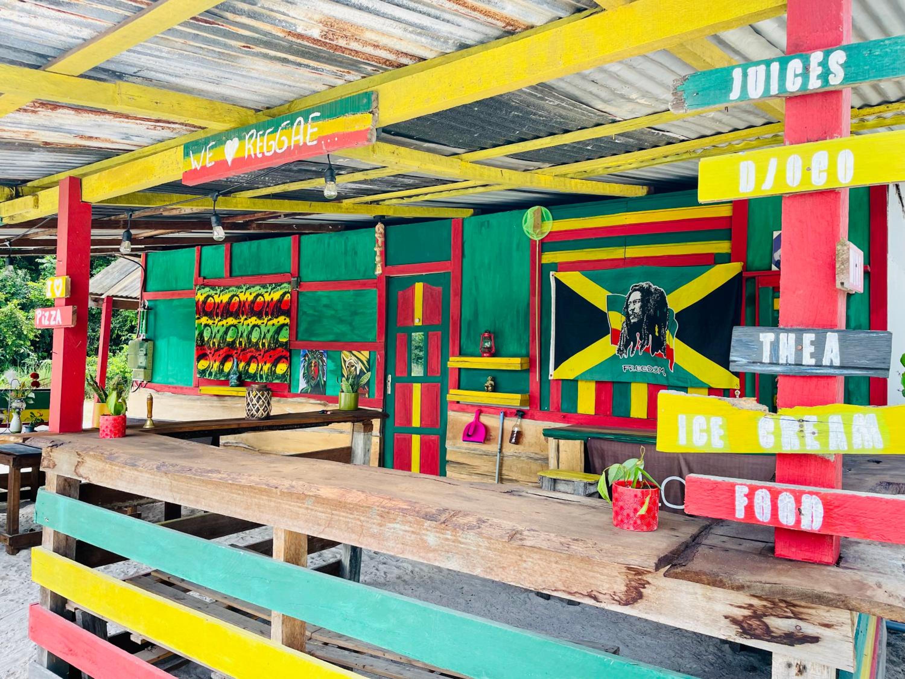 Land of Promise - Reggae Eco Village & Pizzeria