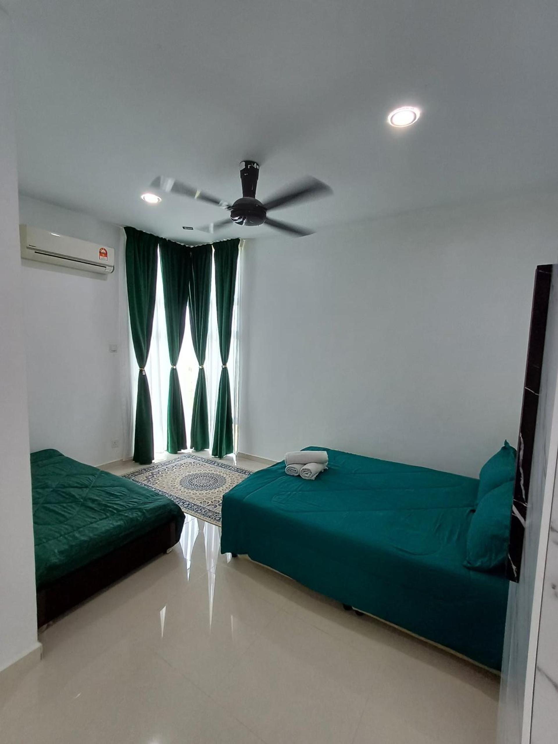 Mengkuang Villa - Deluxe Room photo 7
