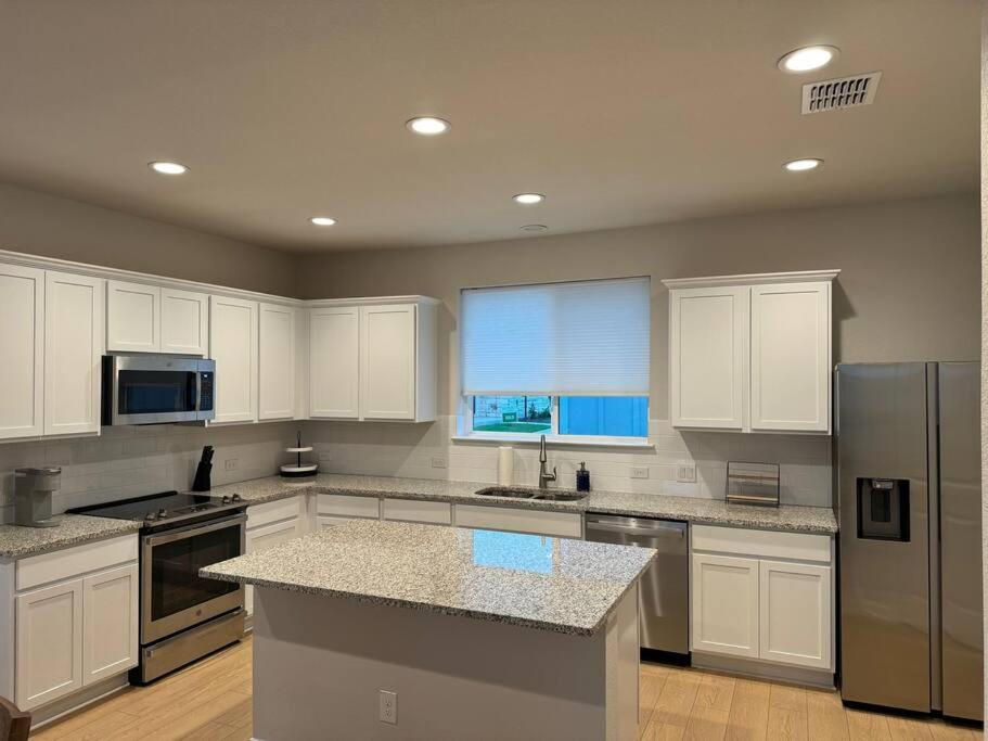 Serene Blue Haus in New Braunfels view 5