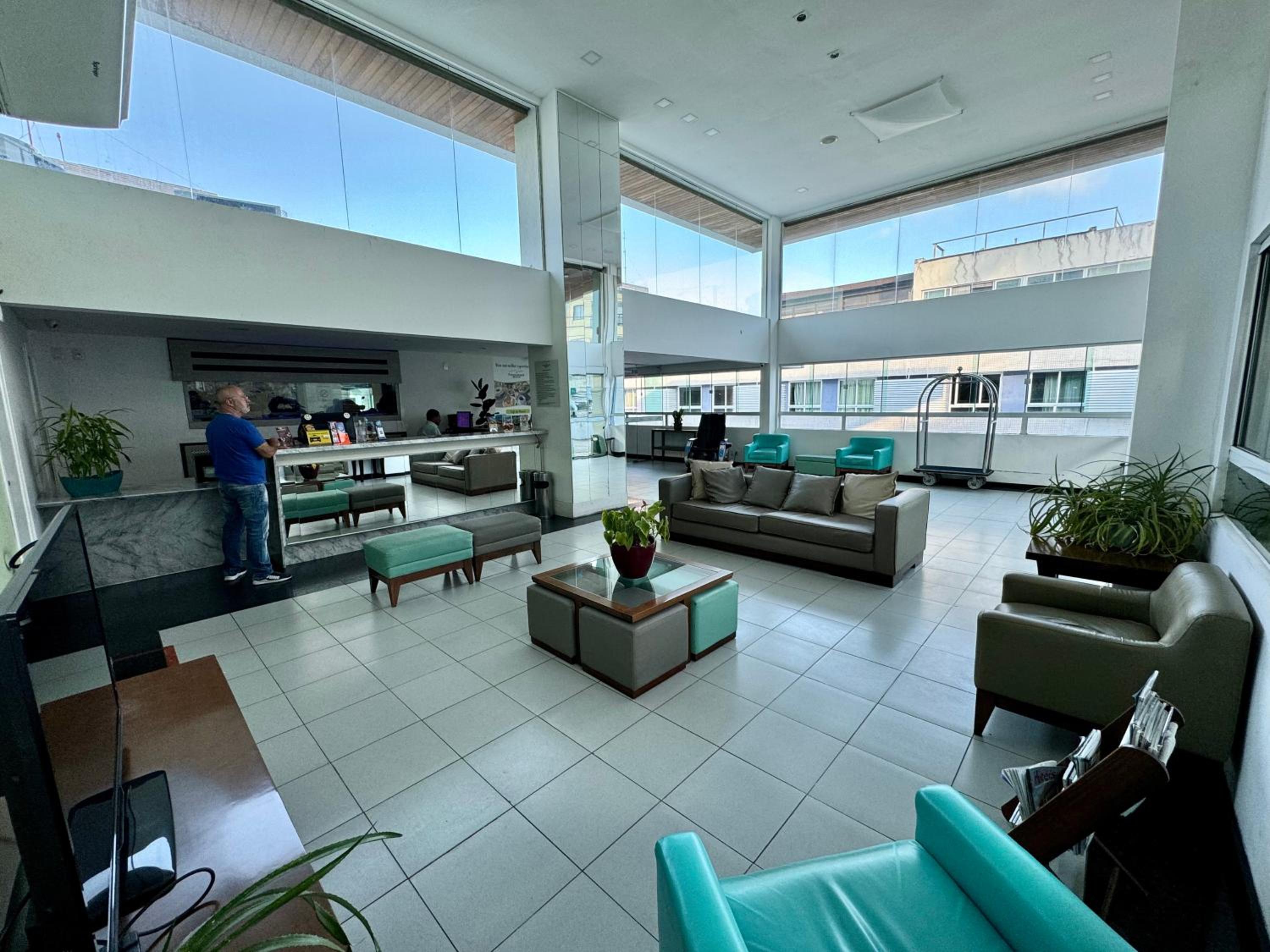 Edy hospedagens Beira-Mar flat 310 com vista para o morro do careca, piscina e localização privilegiada