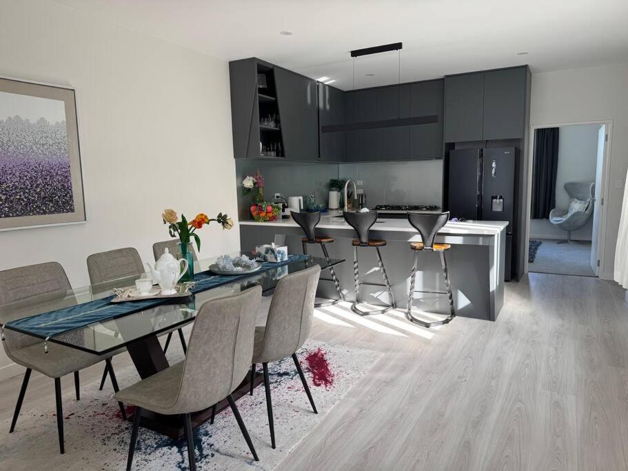 Luxury Villa- Long Bay Manhattan