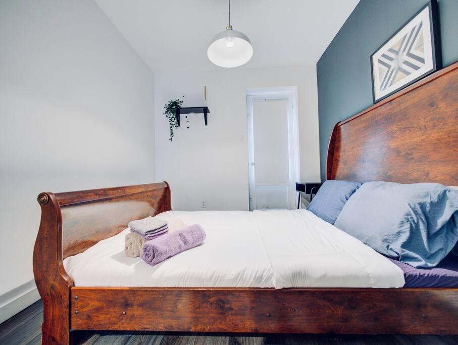 Charming 2 BD condo griffintown