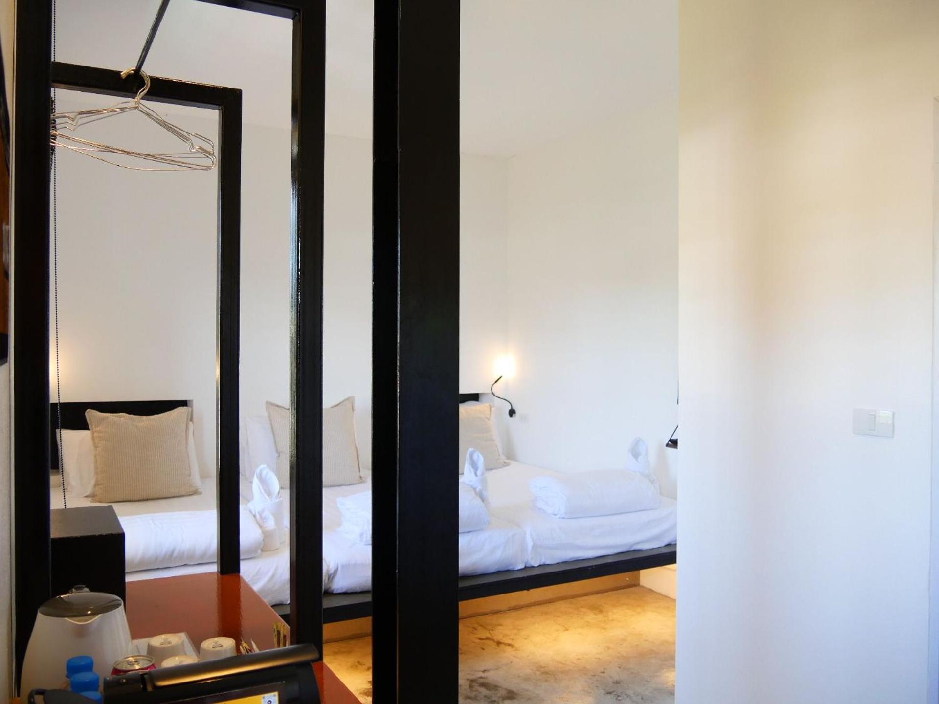 Book a Bed Poshtel - SHA Plus