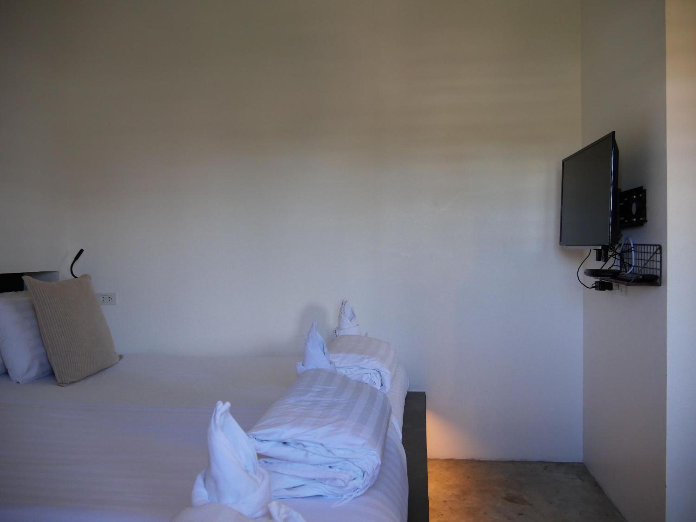 Book a Bed Poshtel - SHA Plus