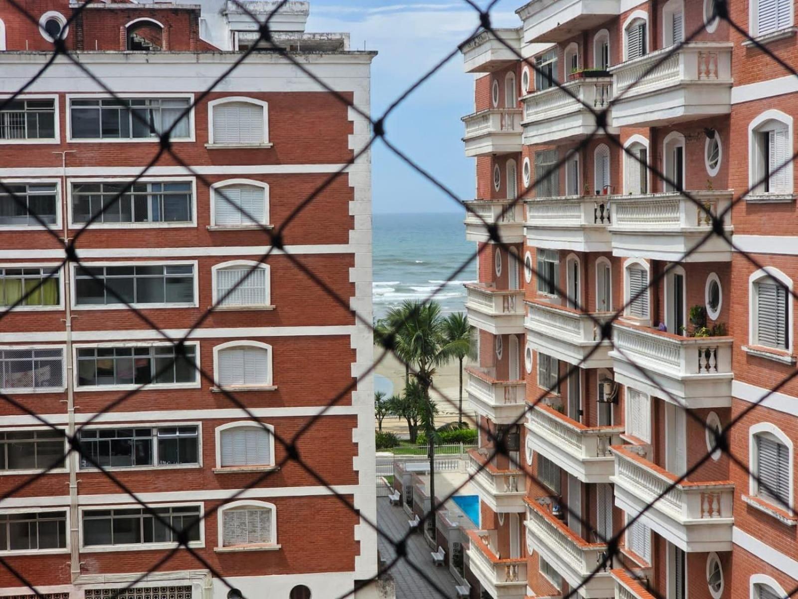 041 Tupi Vista MAR III com VARANDA - 3 dormitórios - 50 metros da praia - ESTACIONAMENTO gratuito