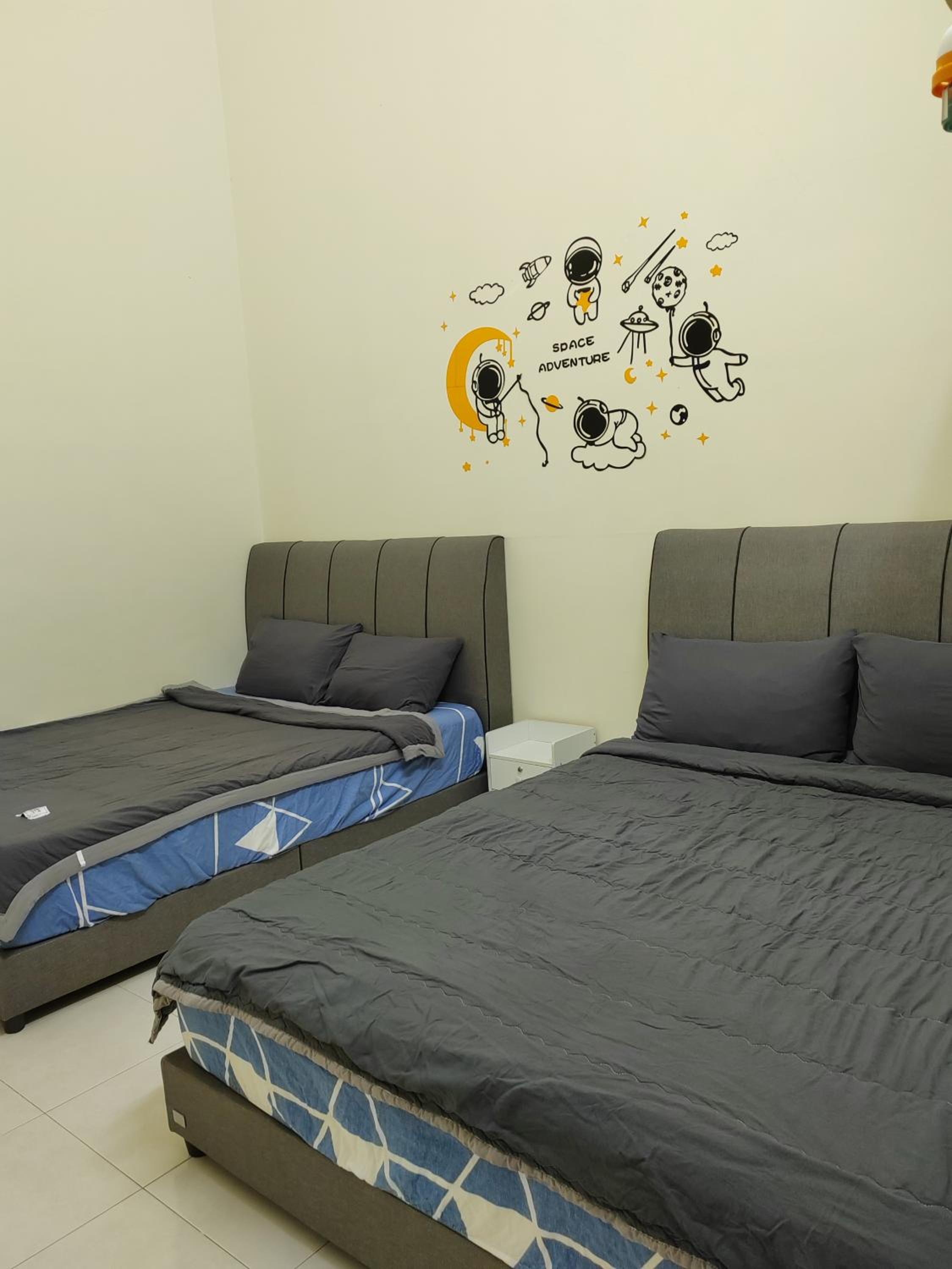 My Homestay Sitiawan - Astronaut Space House 8 Pax photo 3