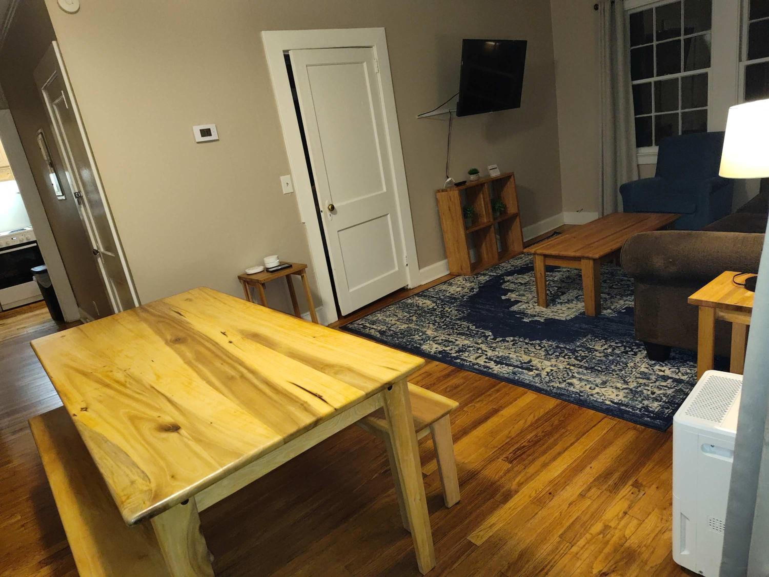 Midtown Magic- Back Unit- 10mins to Downtown