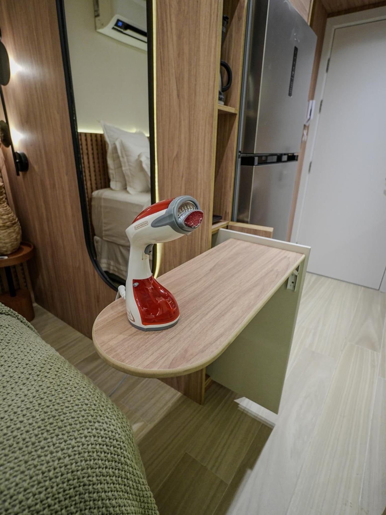Setai Yacht Premium #307 by AcalMar Flats