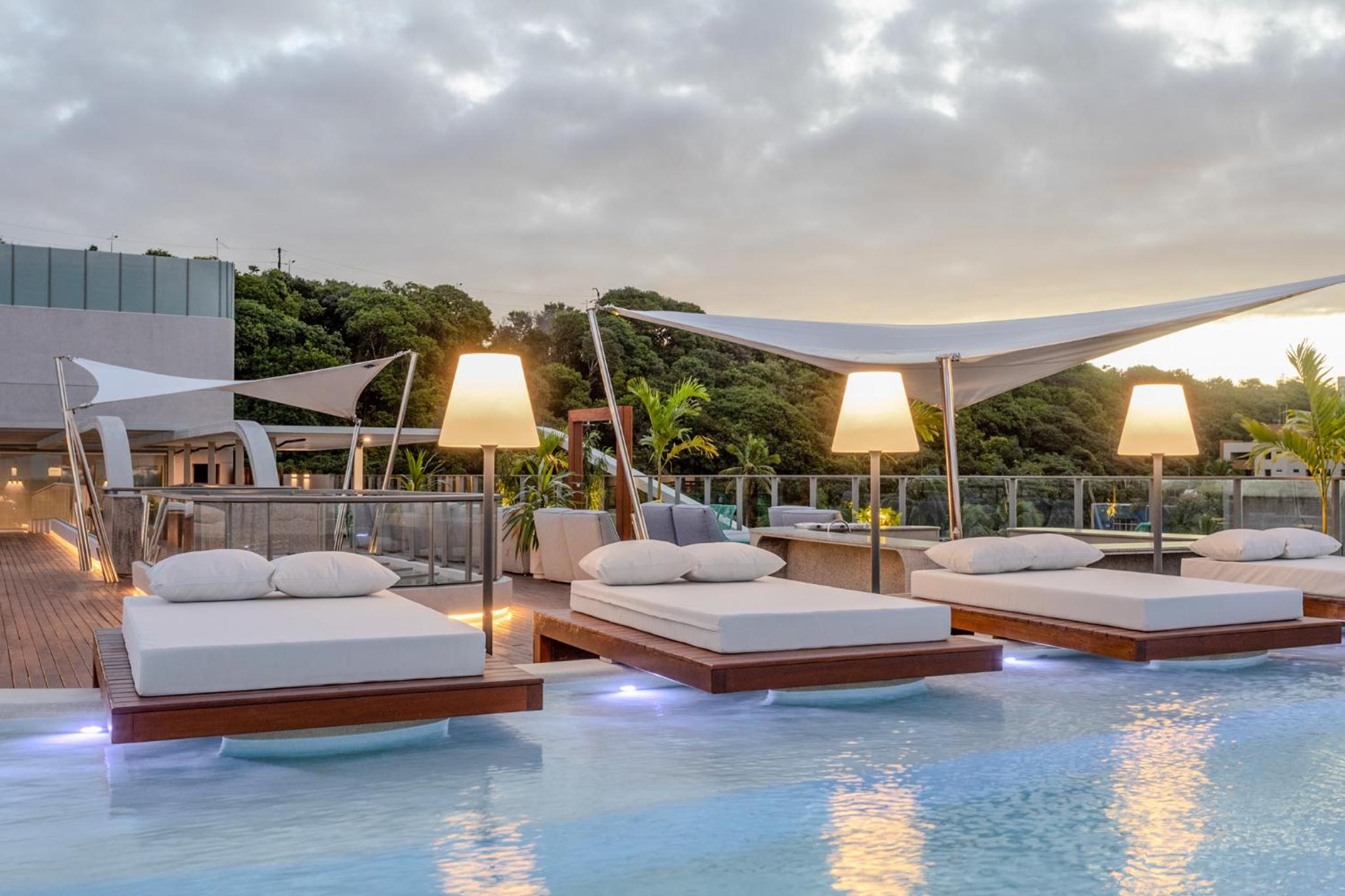 Setai Yacht Premium #307 by AcalMar Flats