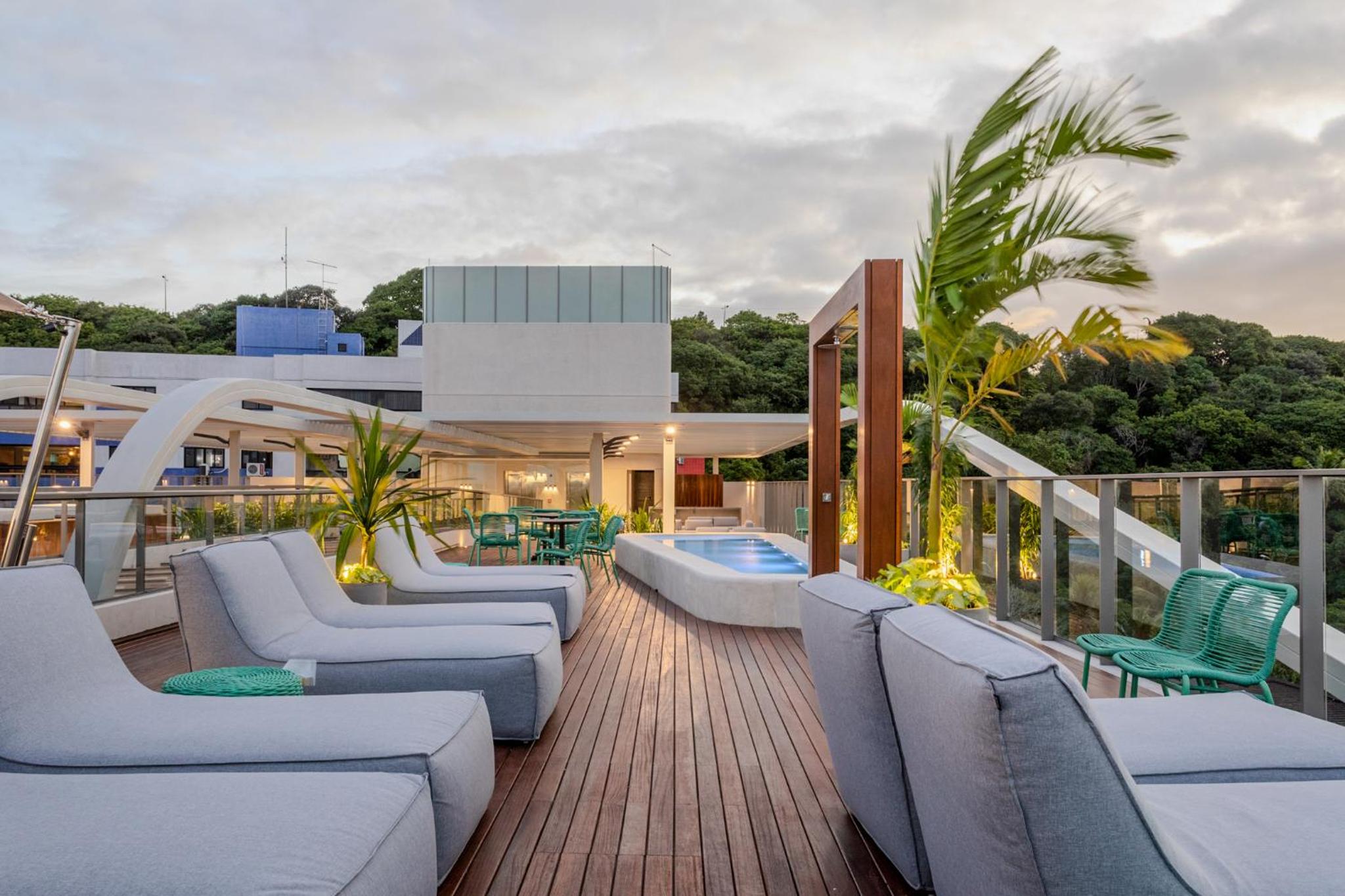 Setai Yacht Premium #307 by AcalMar Flats