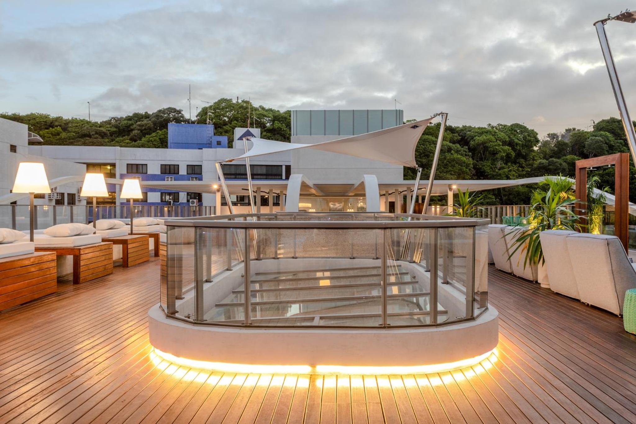 Setai Yacht Premium #307 by AcalMar Flats