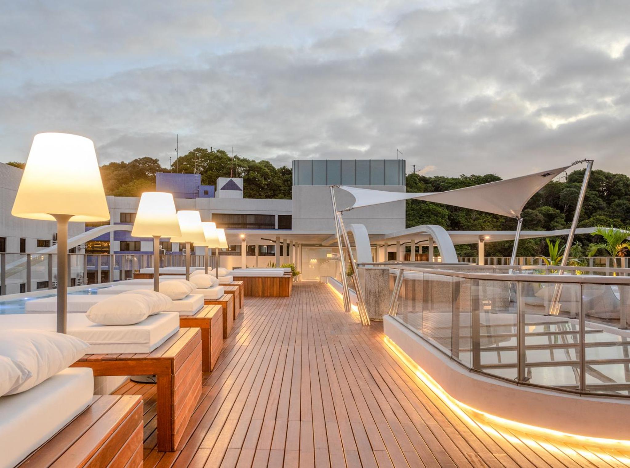 Setai Yacht Premium #307 by AcalMar Flats