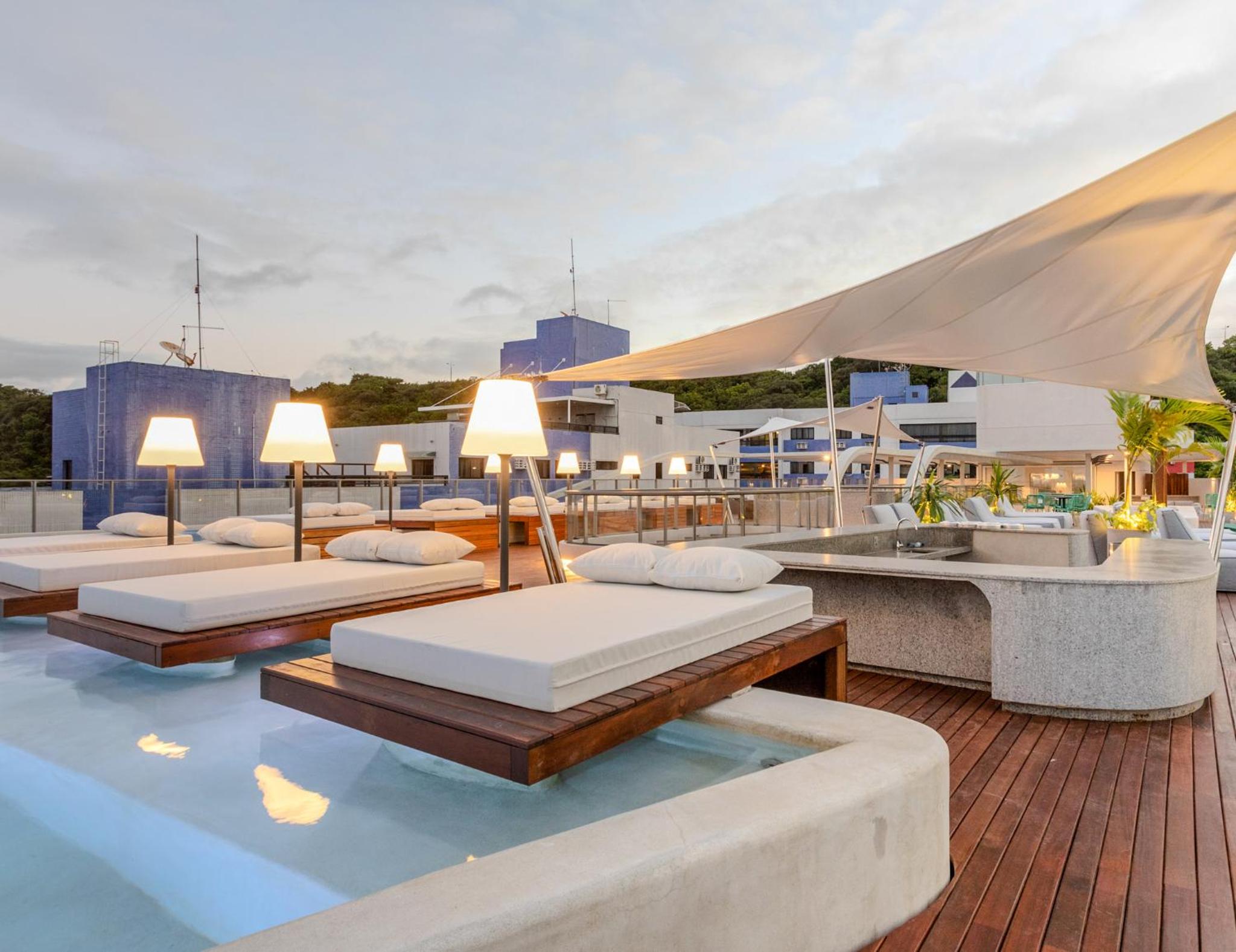 Setai Yacht Premium #307 by AcalMar Flats