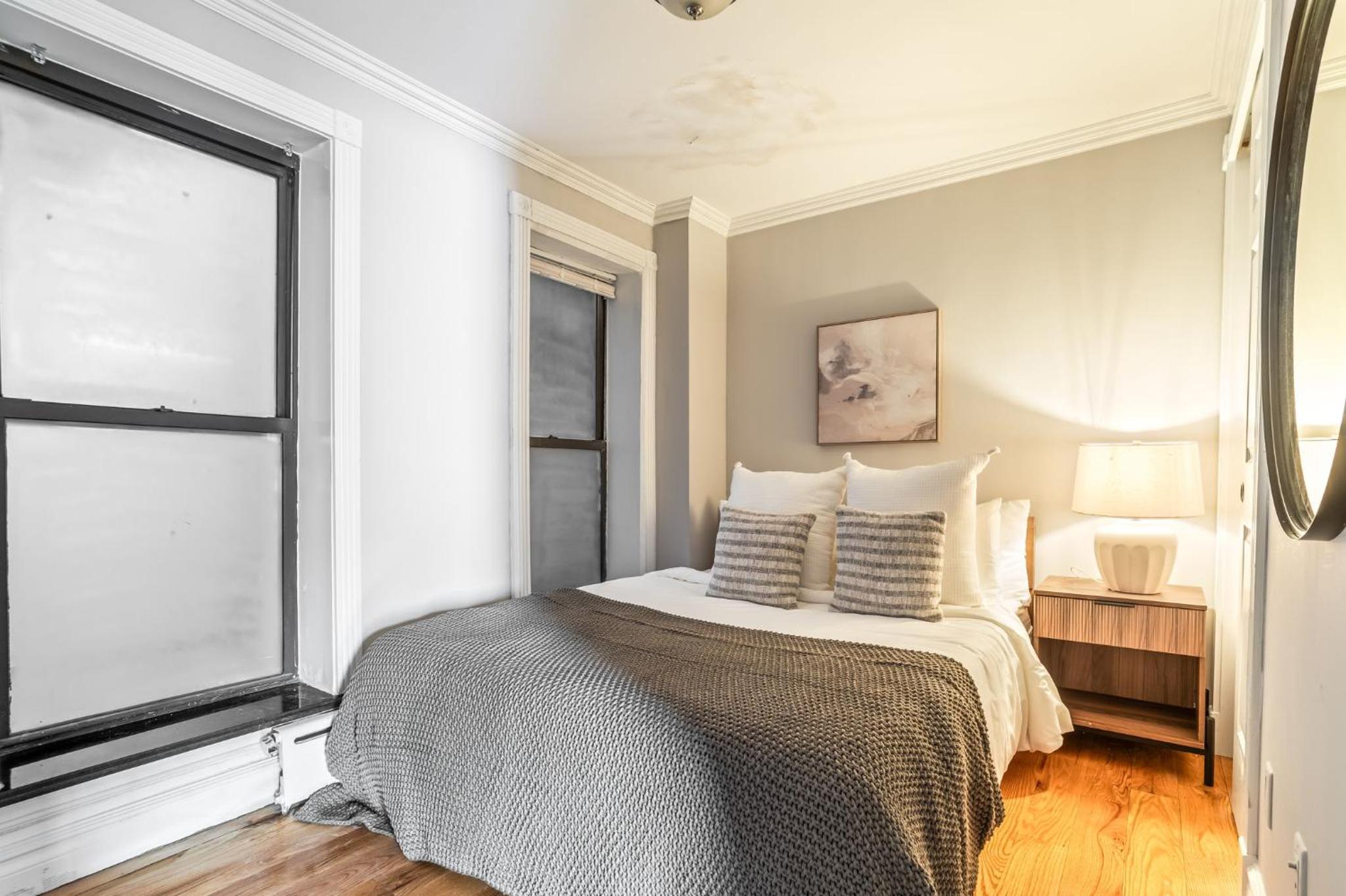Charming 2-Bed 1-Bath Apartment in Turtle Bay