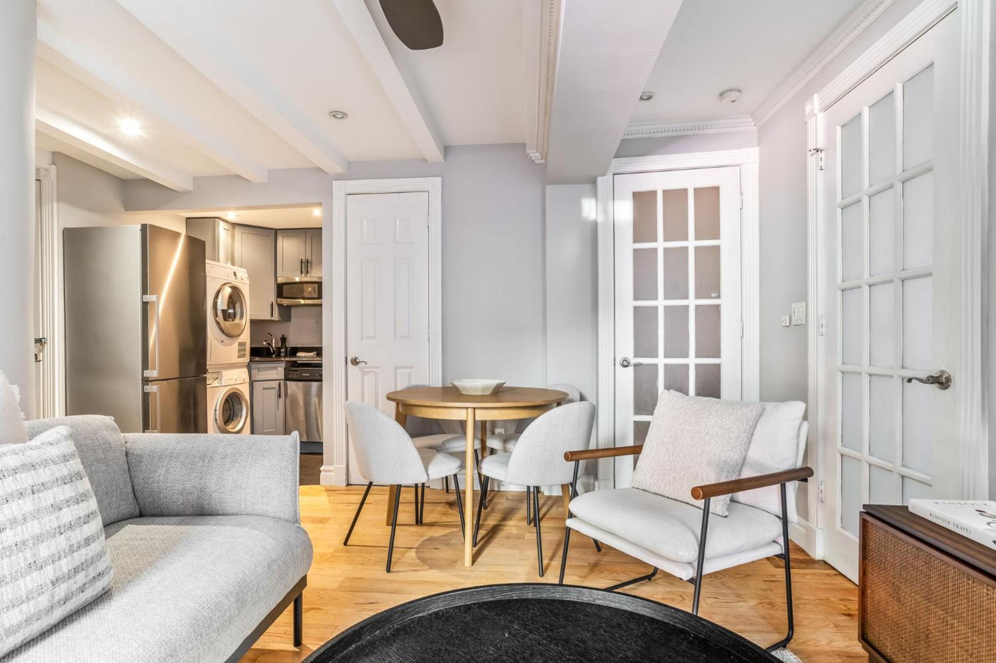 Charming 2-Bed 1-Bath Apartment in Turtle Bay