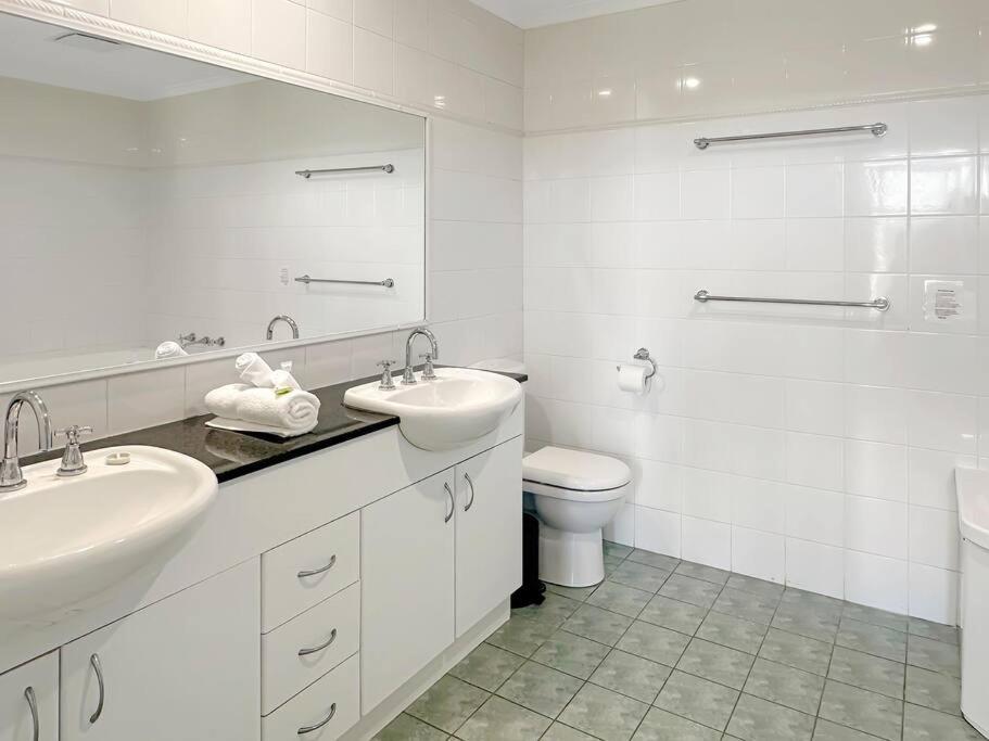 Unit 11 - Avoca Palms Resort