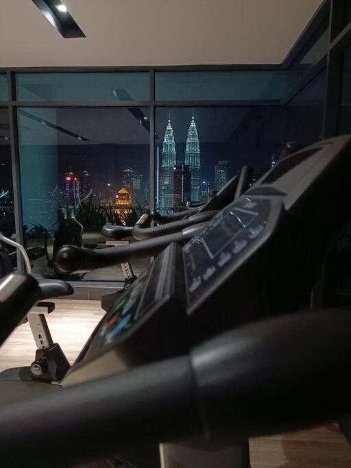 COL 27A KLCC View Infinity Pool View photo 5