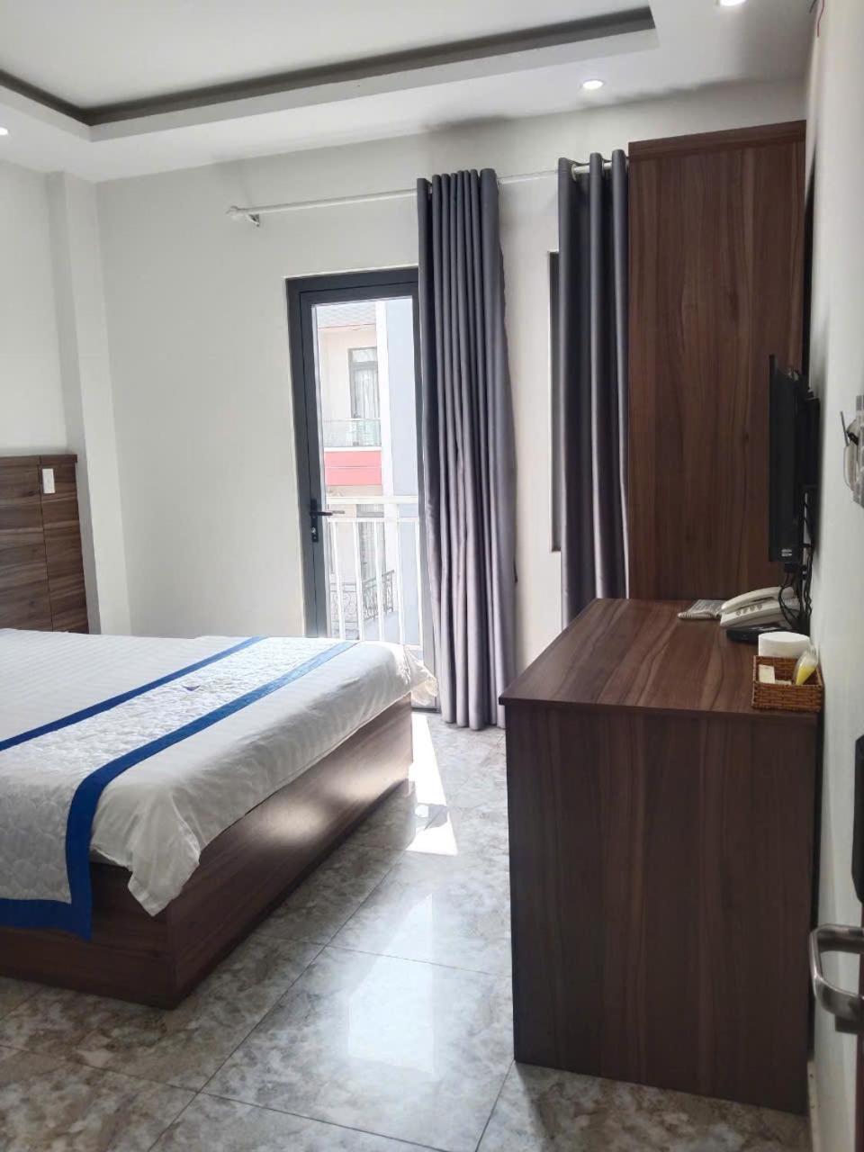 Hotel Trần Long