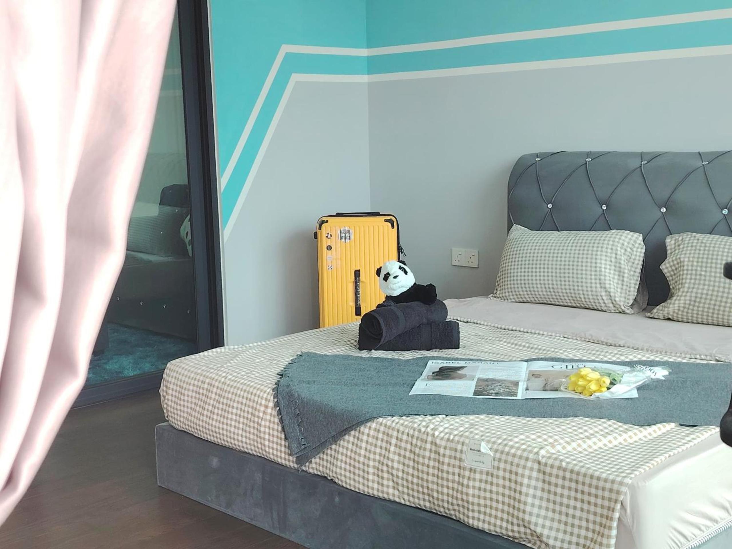Almas Suites Cozy Stylish Couple Netflix BySTAY photo 3