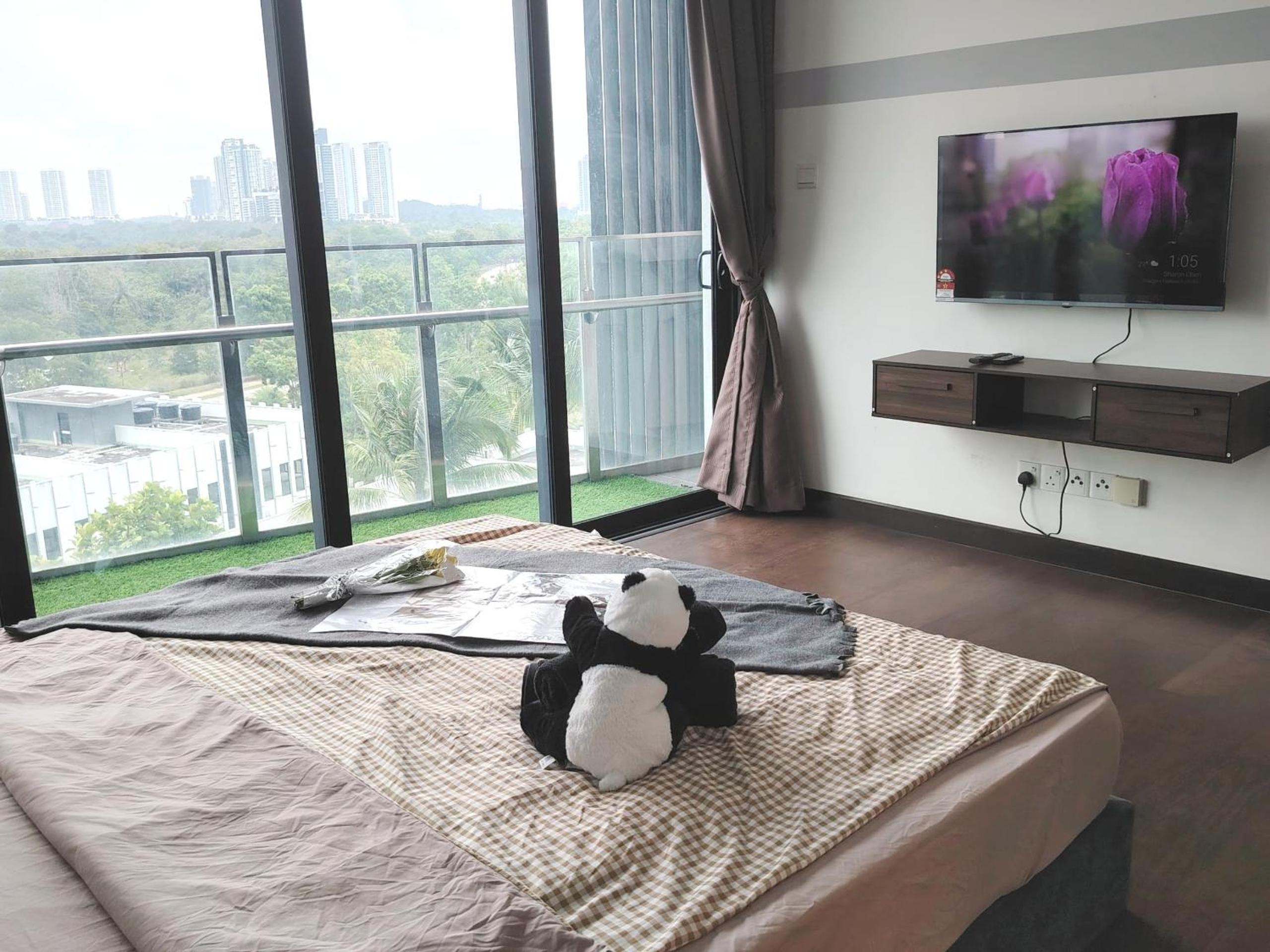 Almas Suites Cozy Stylish Couple Netflix BySTAY photo 7