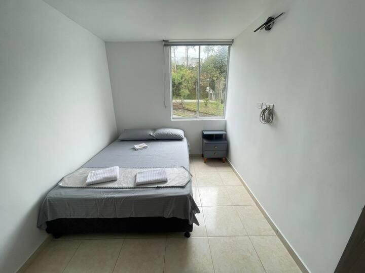 amplio apto en armenia Quindio 407